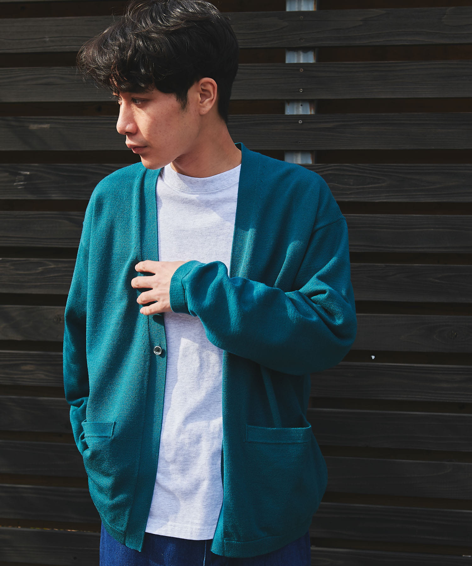 GREEN