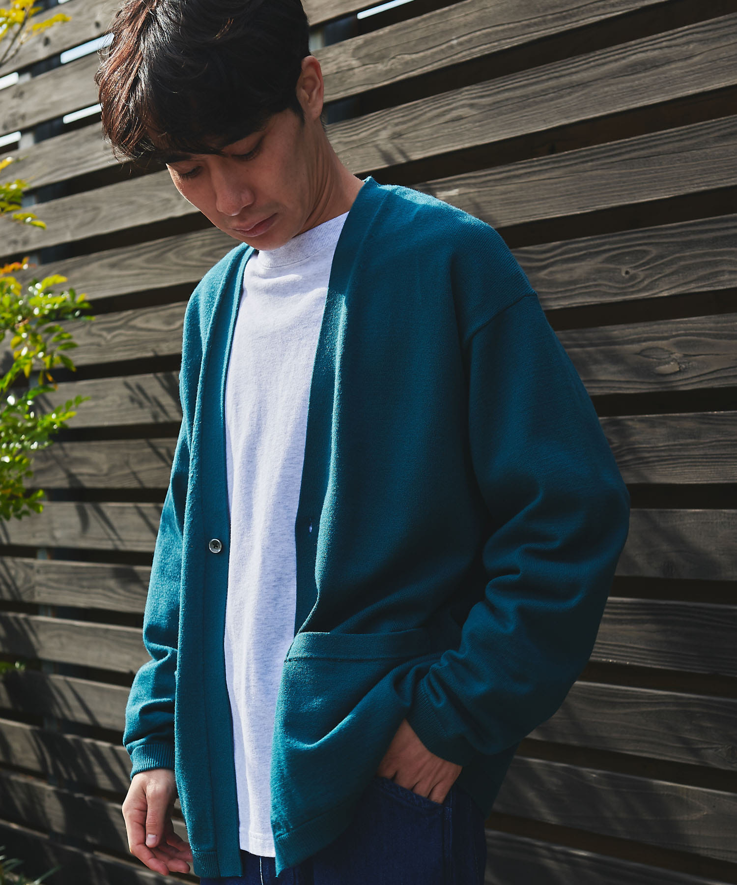 GREEN