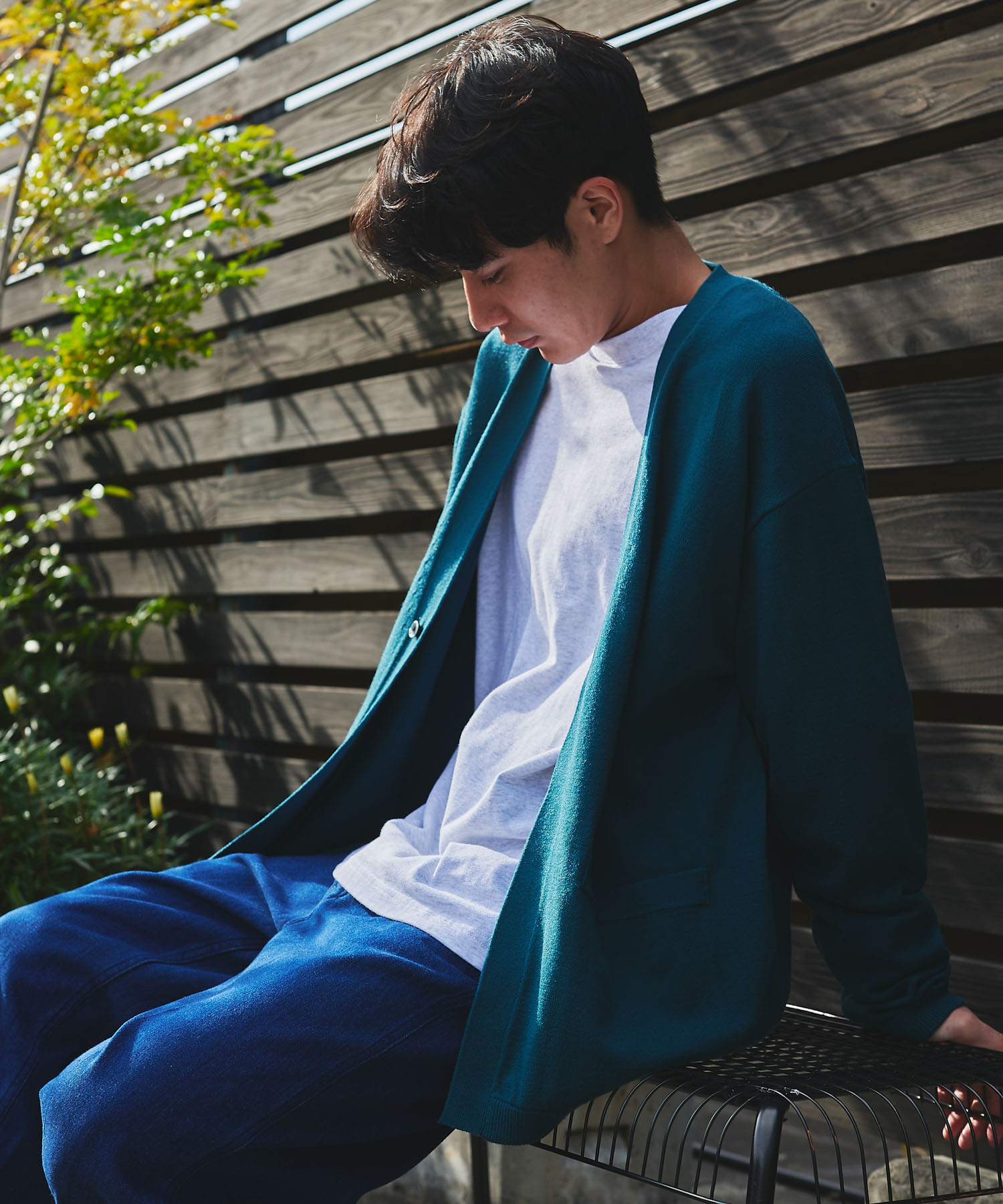 GREEN