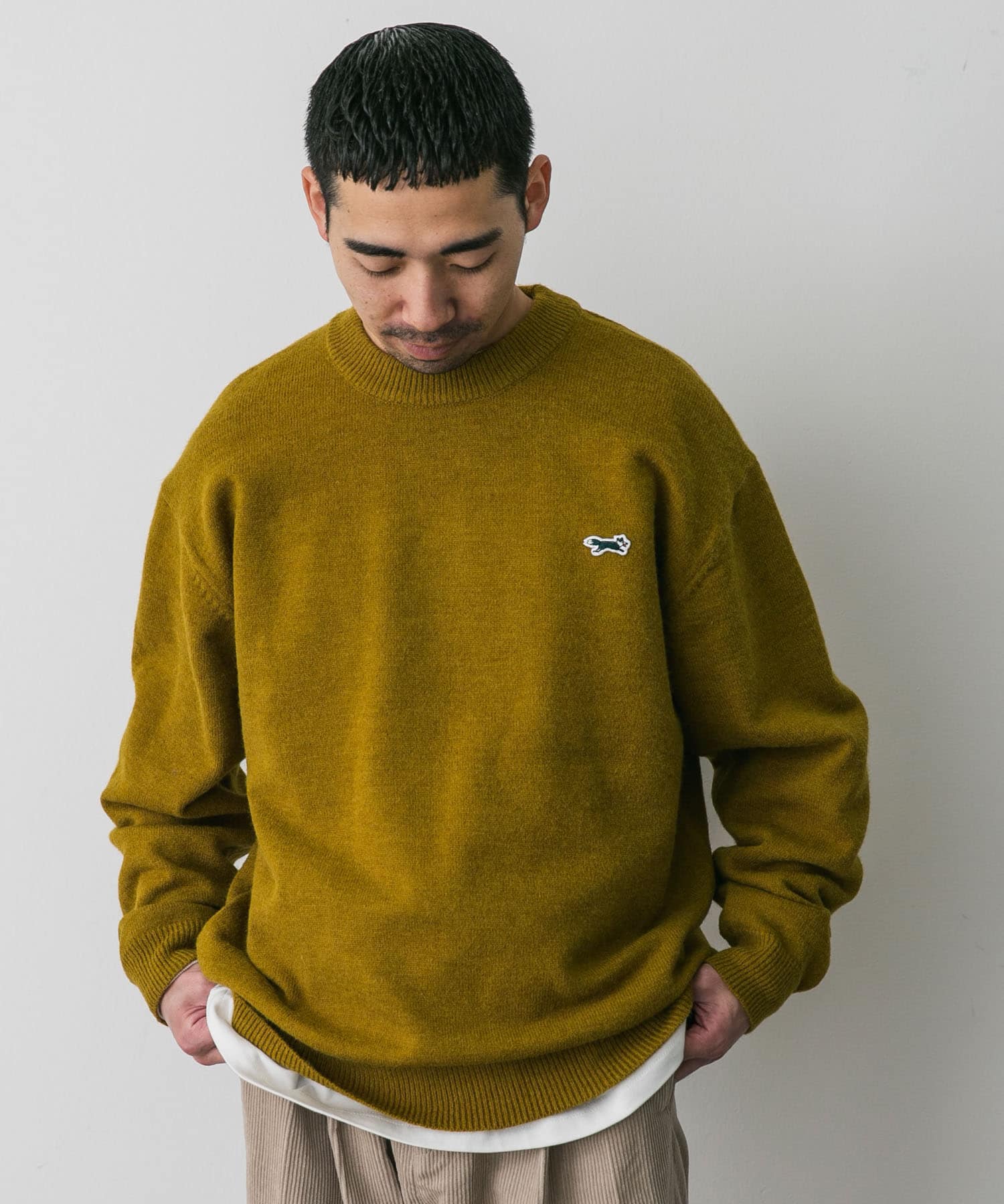 YELLOW