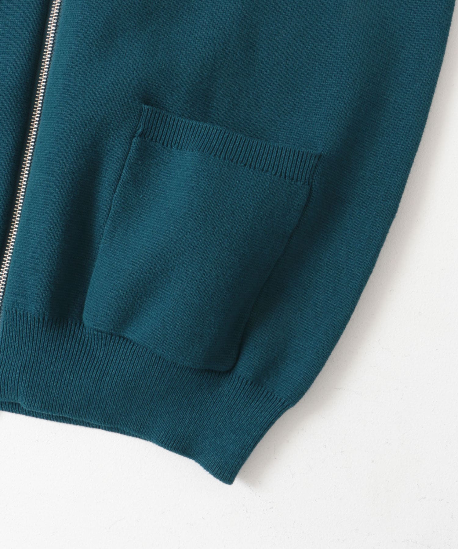 BLUE GREEN