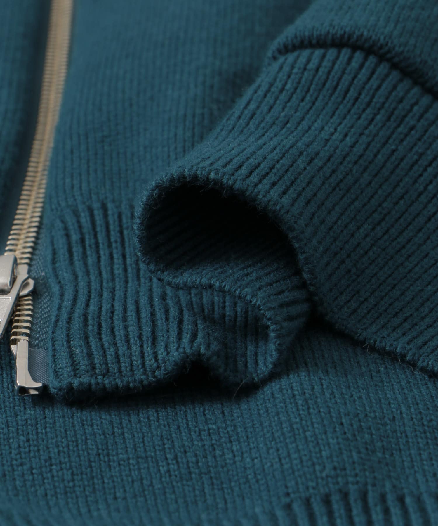 BLUE GREEN