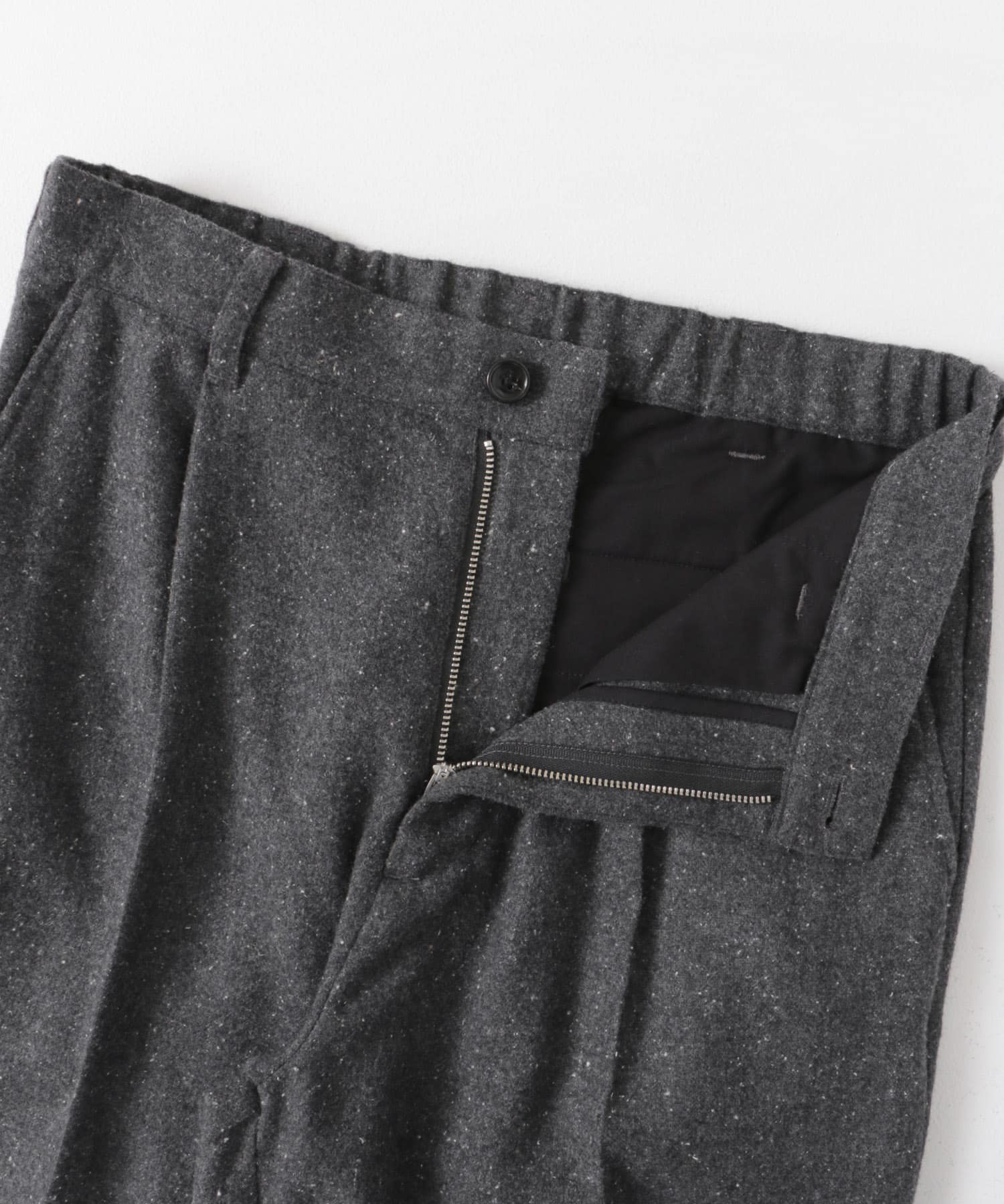 ウールブレンドネップワンタックパンツ CHARCOAL M