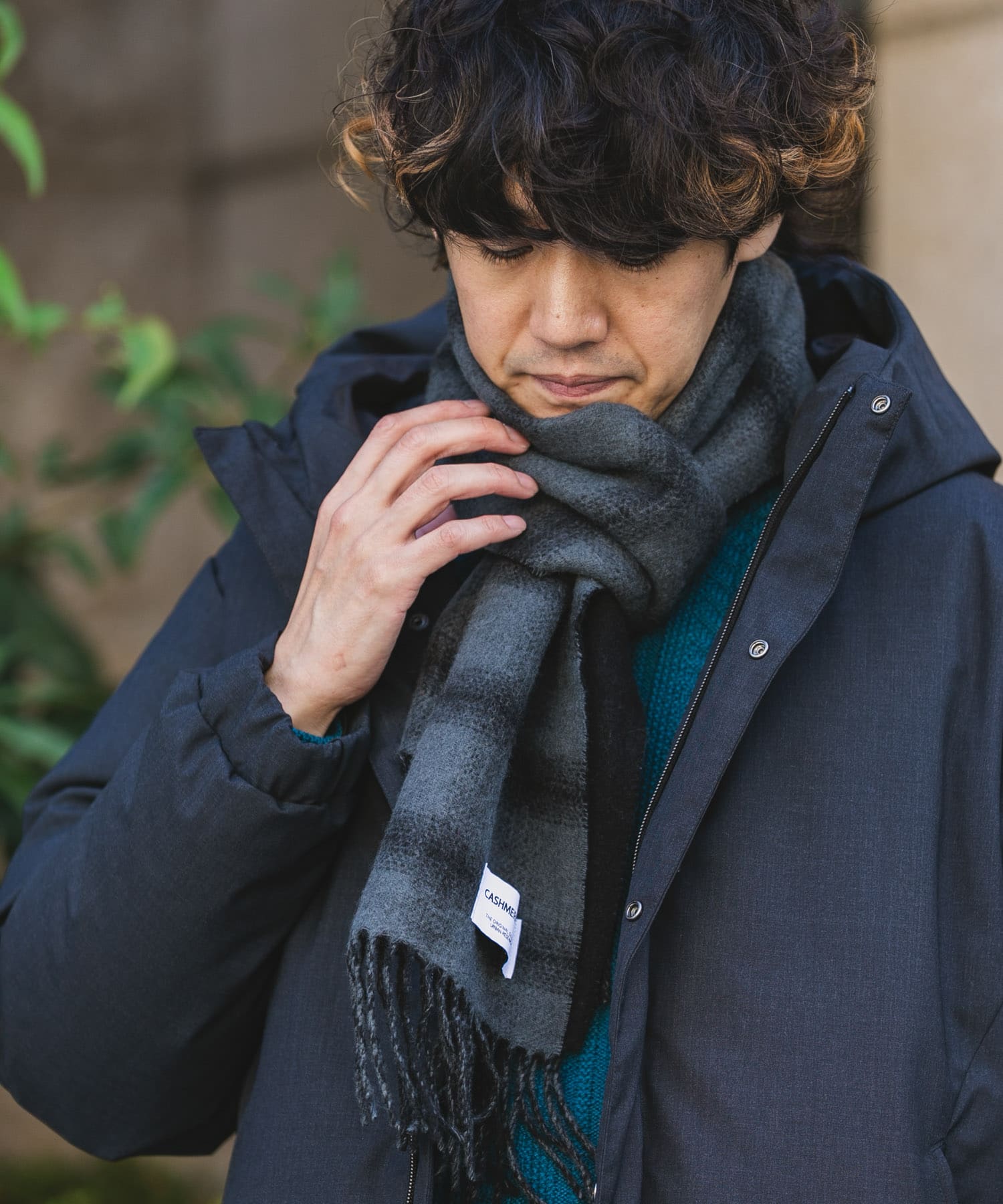 カシミヤブレンド オンブレチェックマフラー CHARCOAL -