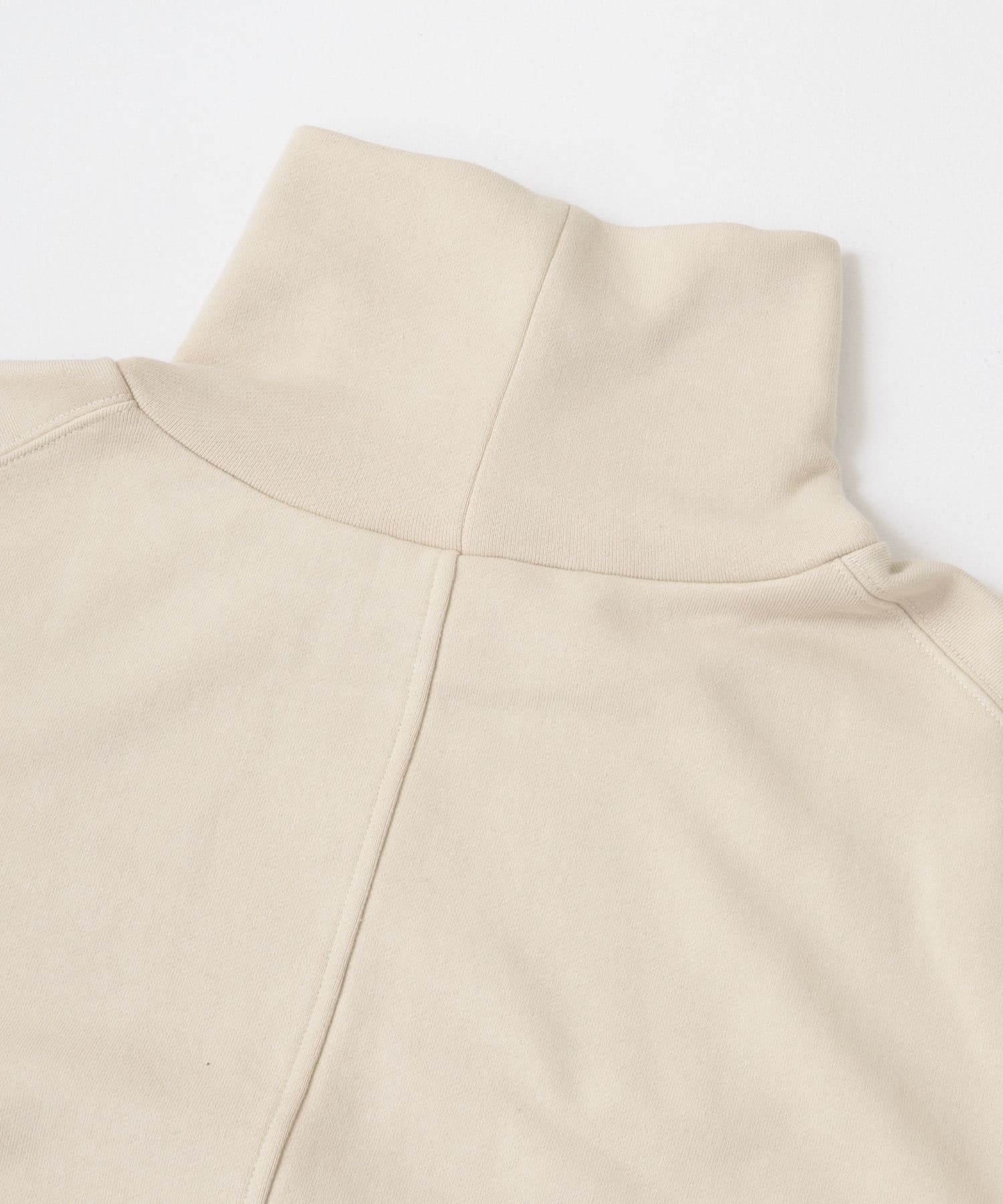 『WEB/一部店舗先行販売カラー』『UR TECH』タートルネックスウェット L.BEIGE M