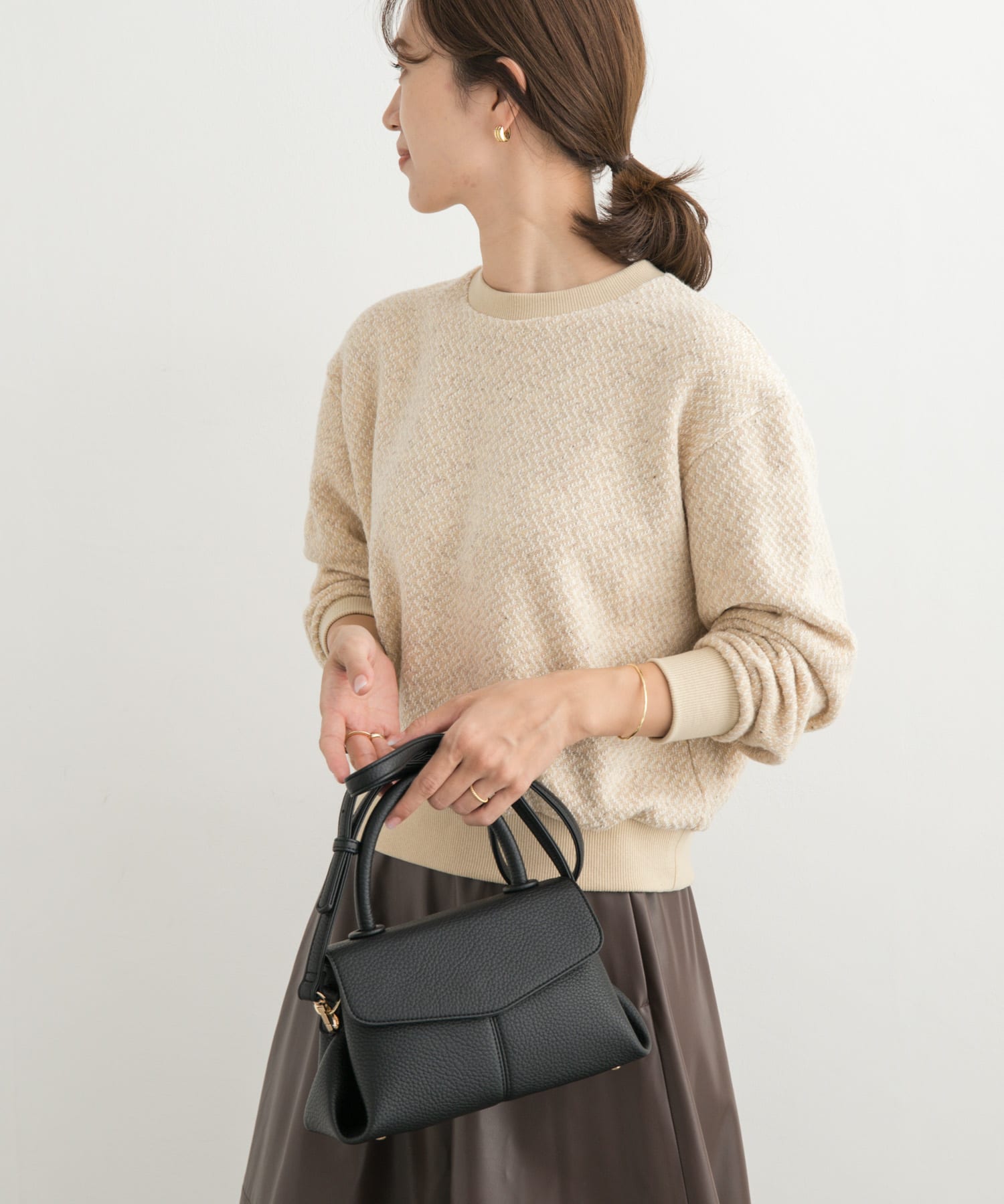 L/BEIGE