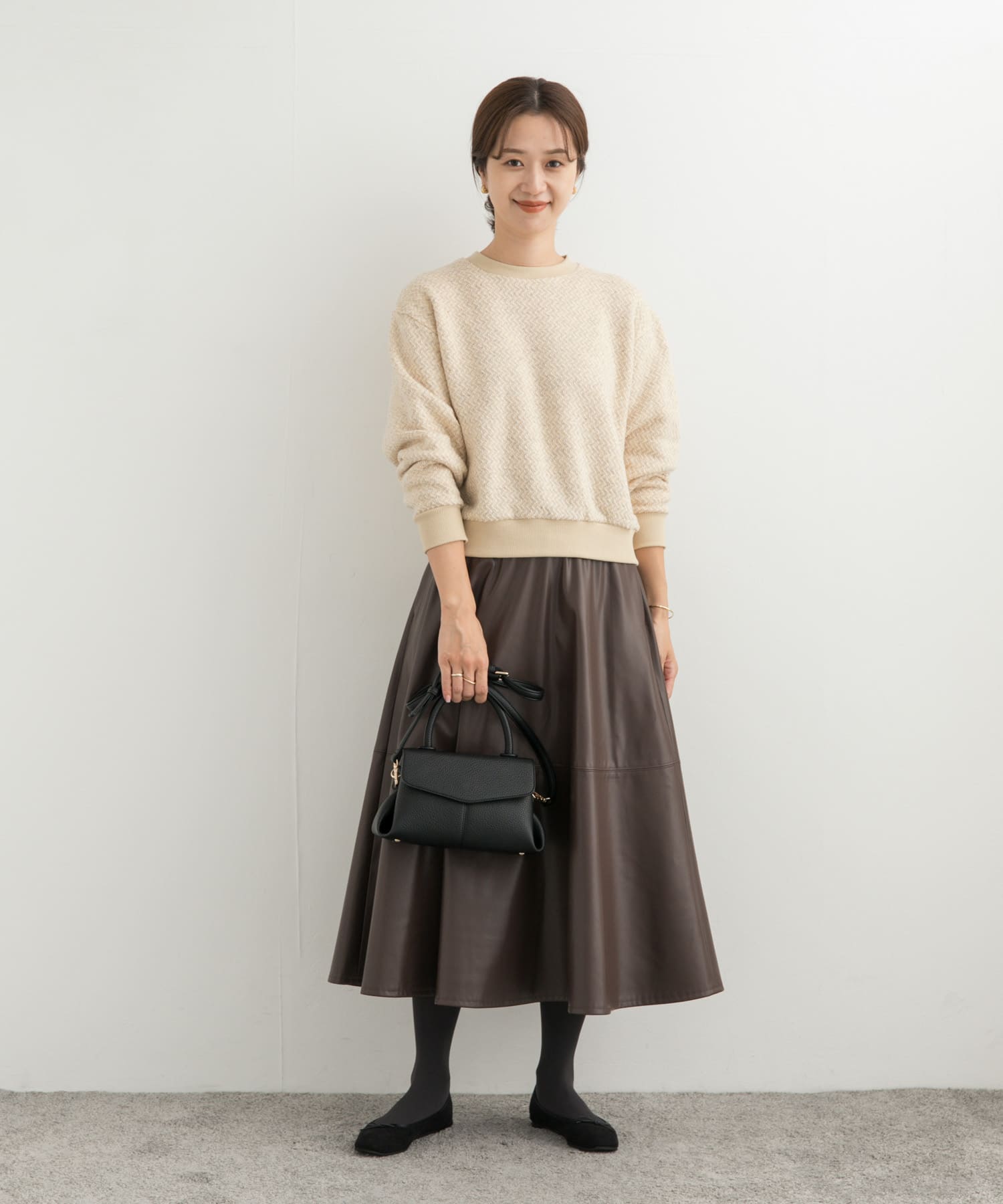 L/BEIGE