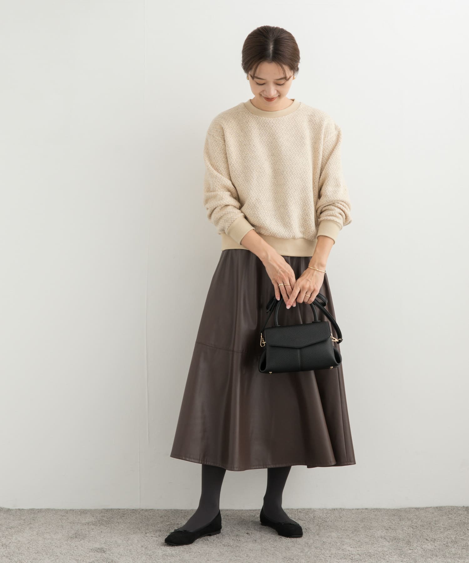 L/BEIGE
