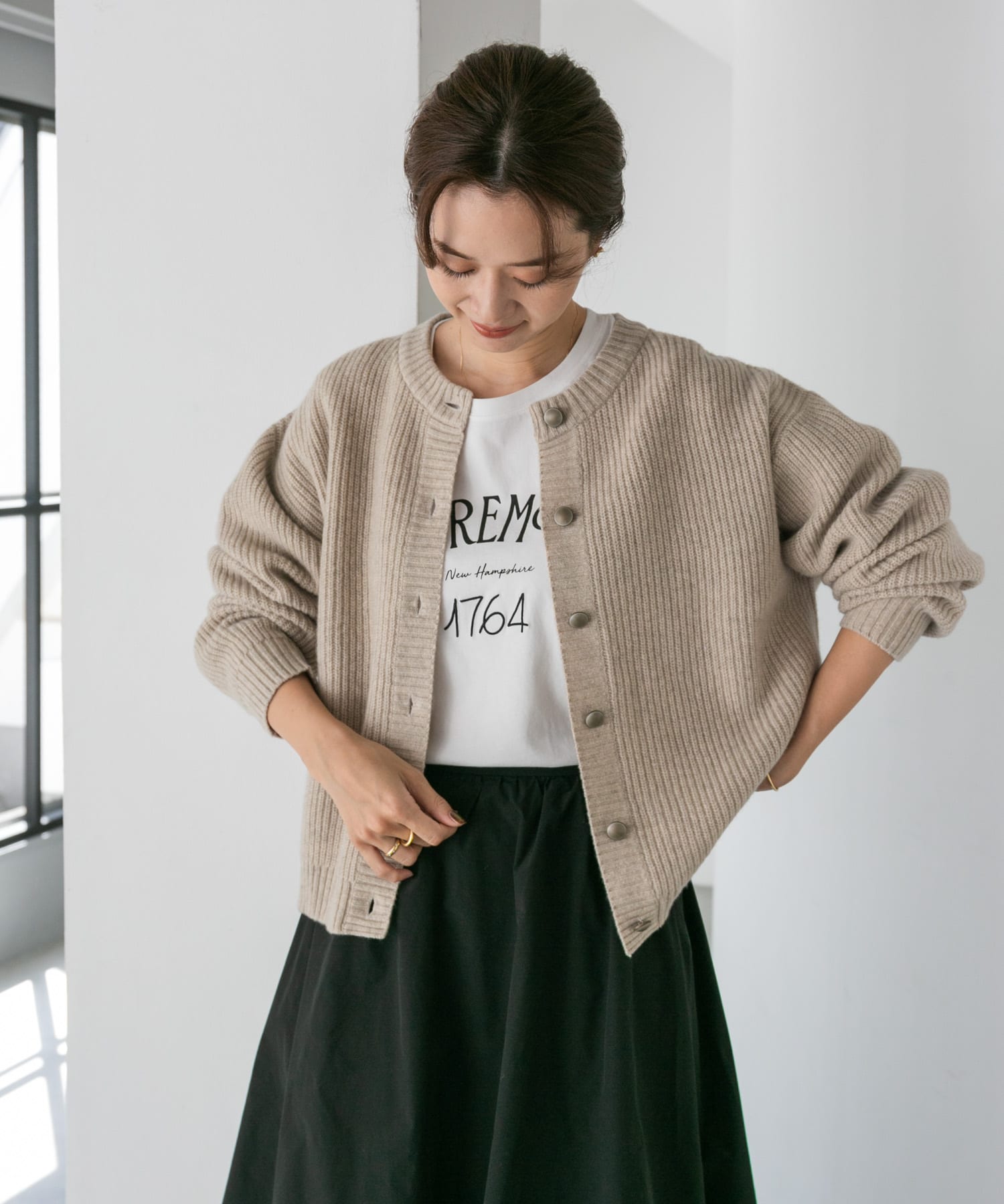 LIGHTBEIGE