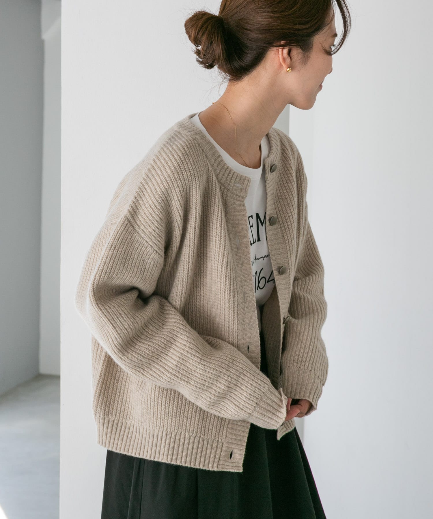 LIGHTBEIGE