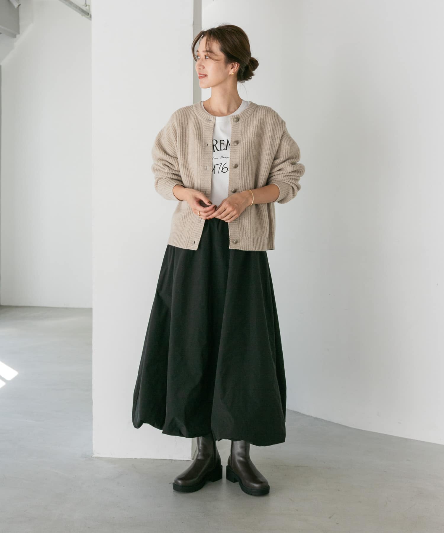 LIGHTBEIGE