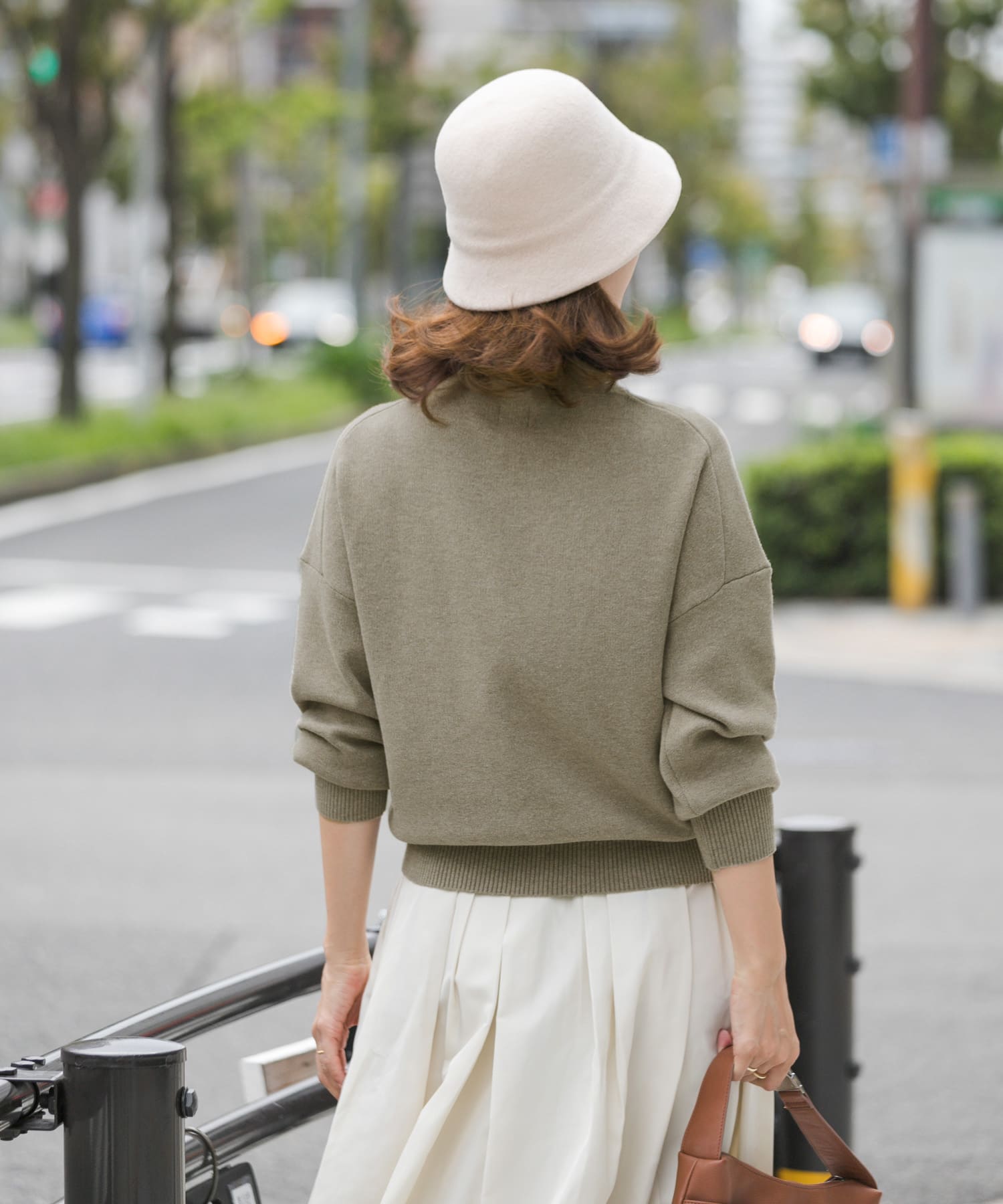 TOP BEIGE