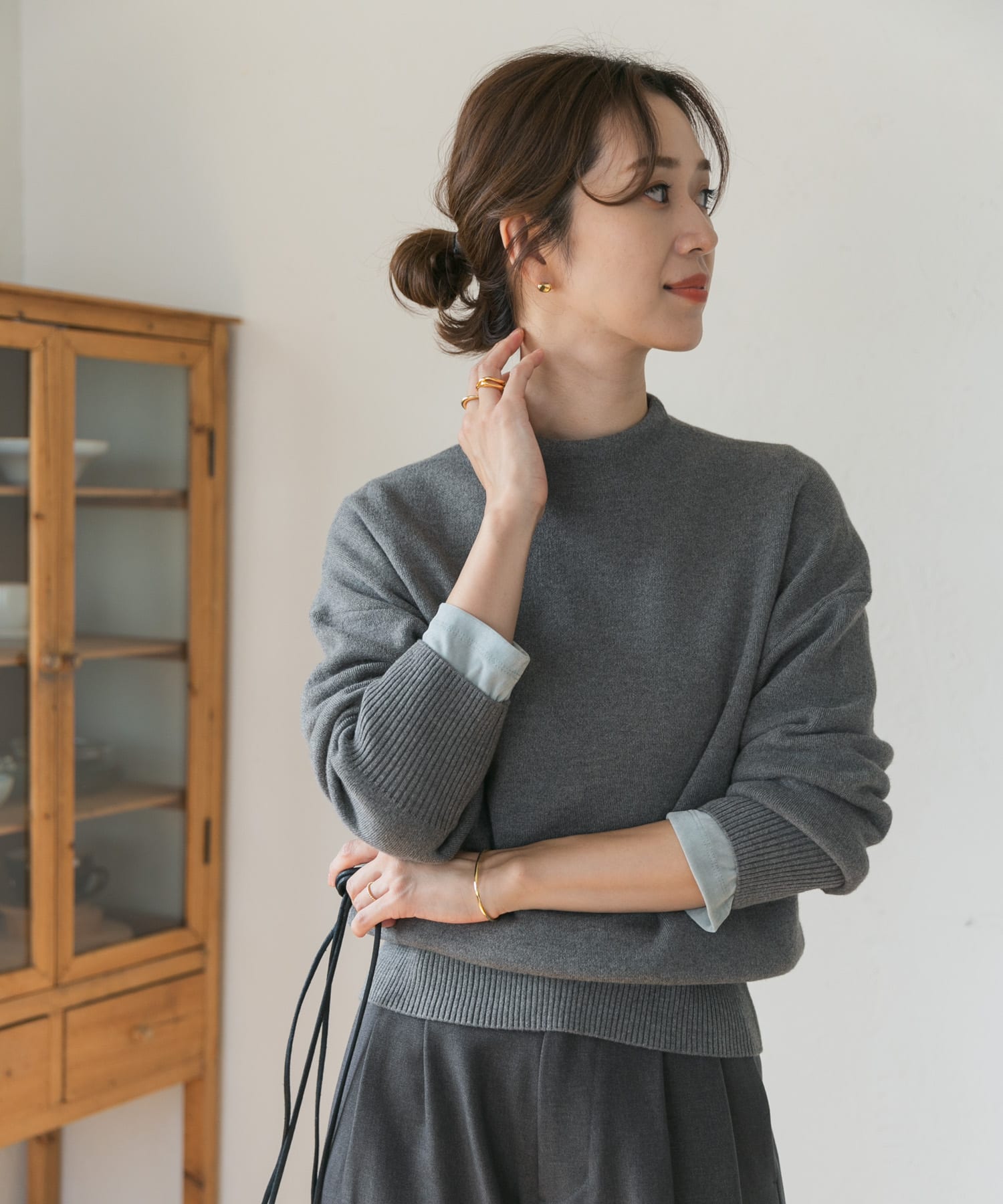 TOP GRAY