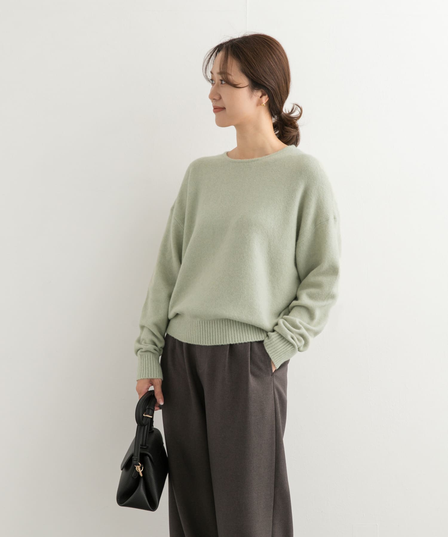 美品　Rene　ネックビジューニット ビジューネックニット|レリアン | レリアン公式オンラインストア