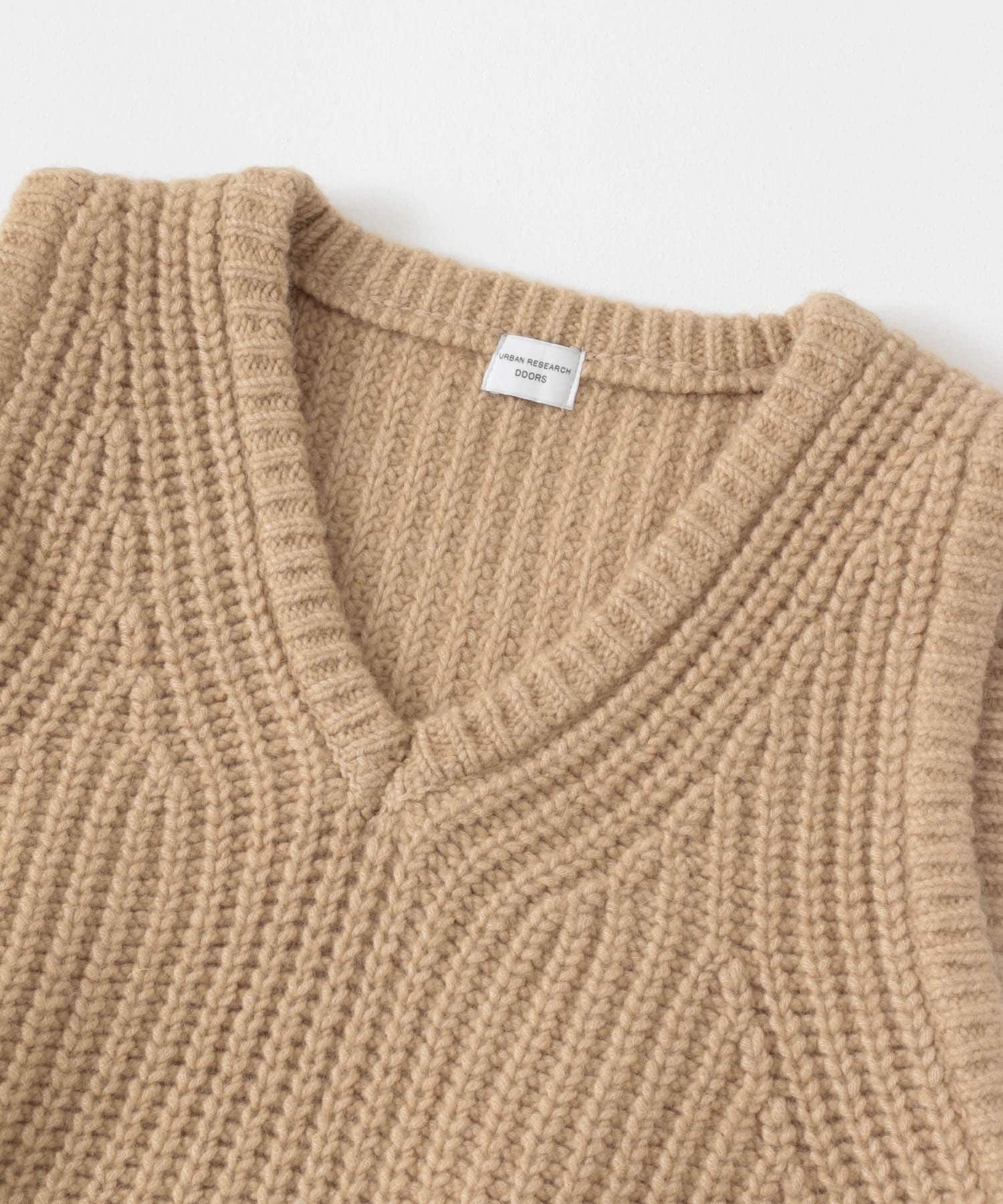リリヤーンVネックニットベスト BEIGE M