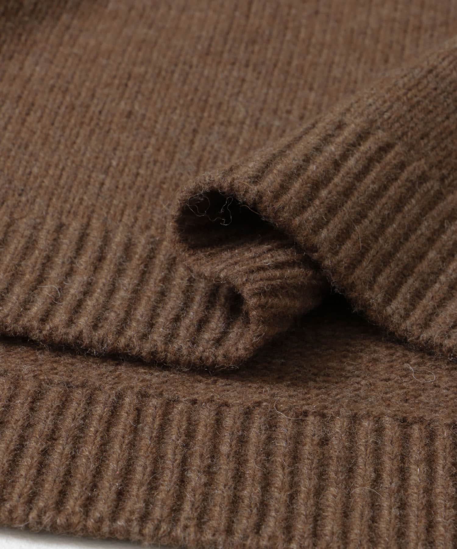 ショート丈ウールニット BROWN M