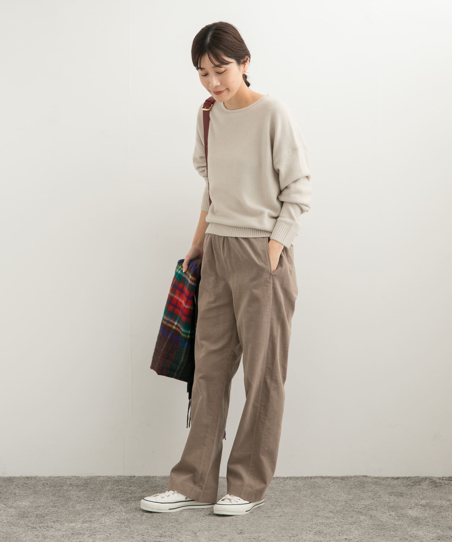 【美品】かぐれ アーバンリサーチ　コットンサルエルイージーパンツ 近年 ベージュ 美品】かぐれ アーバンリサーチ コットンサルエルイージーパンツ