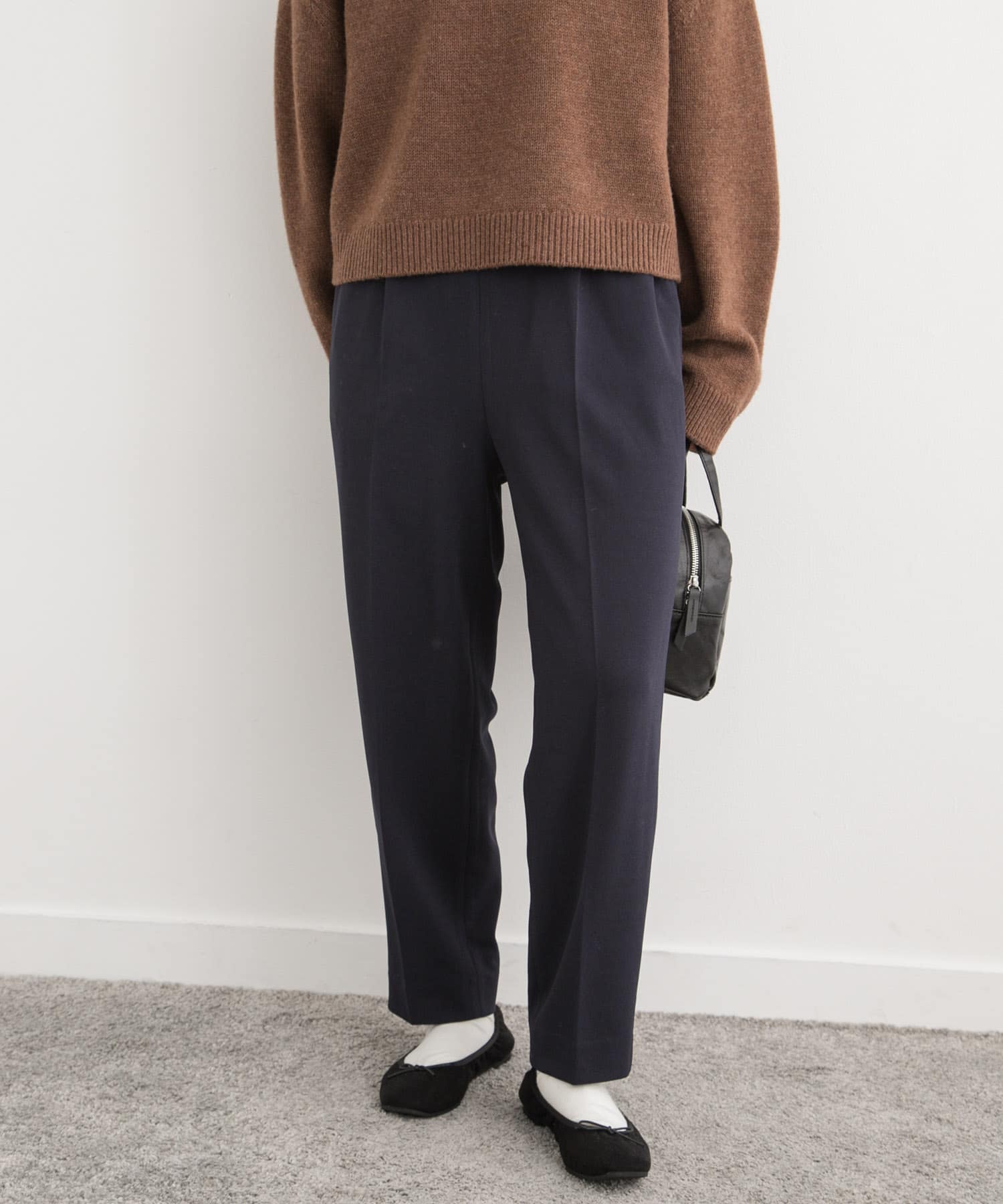 カットジョーゼットテーパードパンツ(S BLACK): ボトム｜URBAN