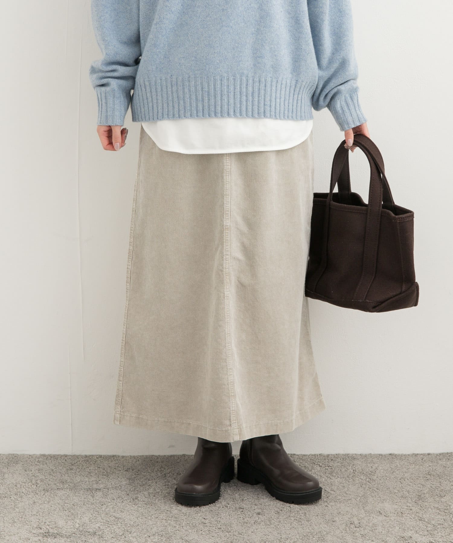 LIGHT GRAY