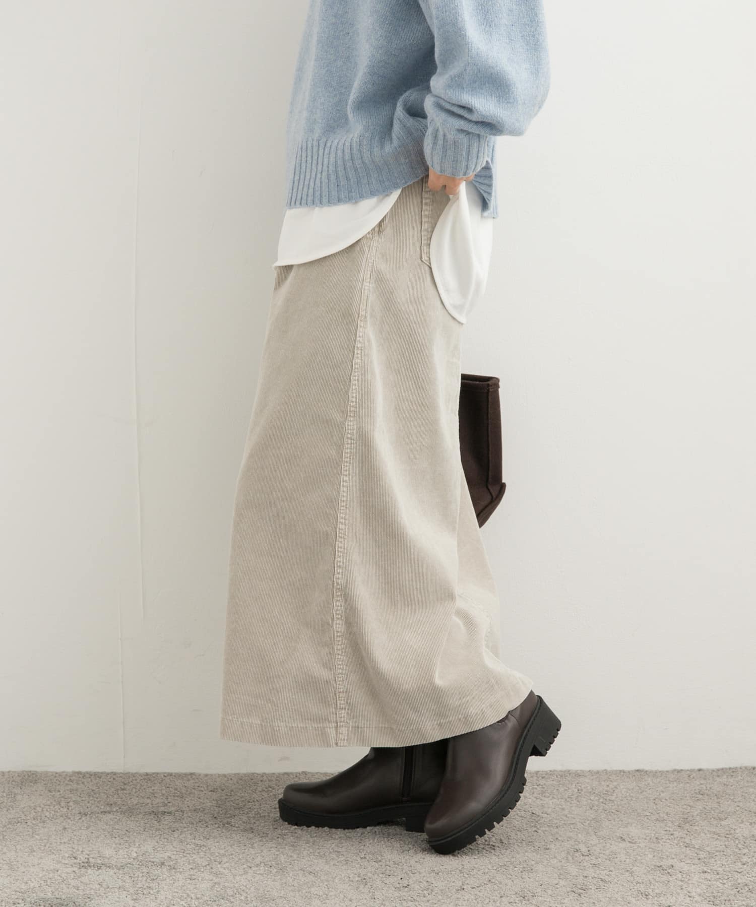 LIGHT GRAY