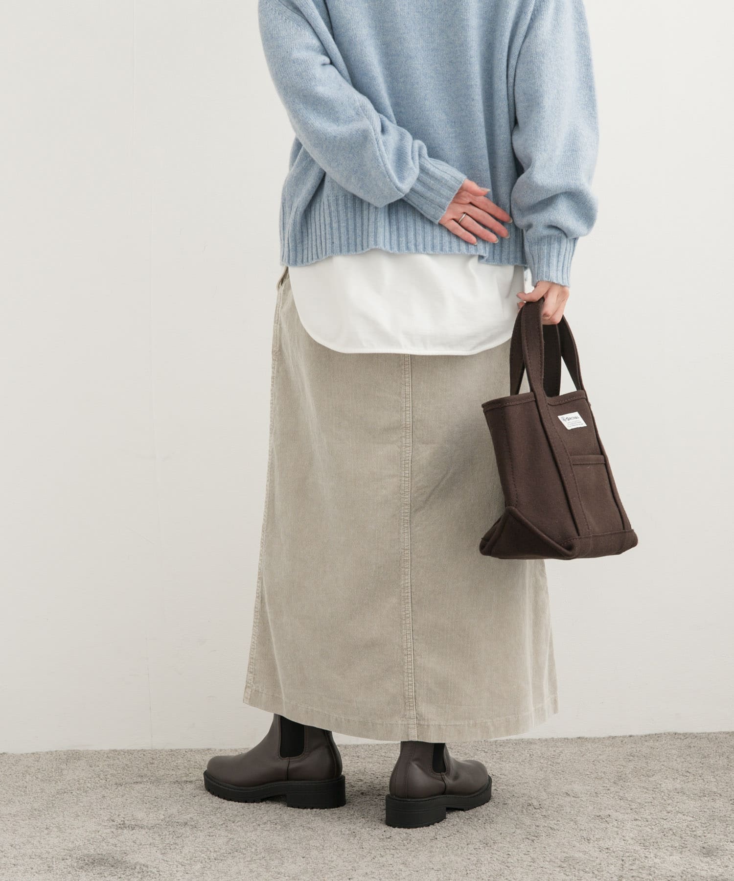 LIGHT GRAY