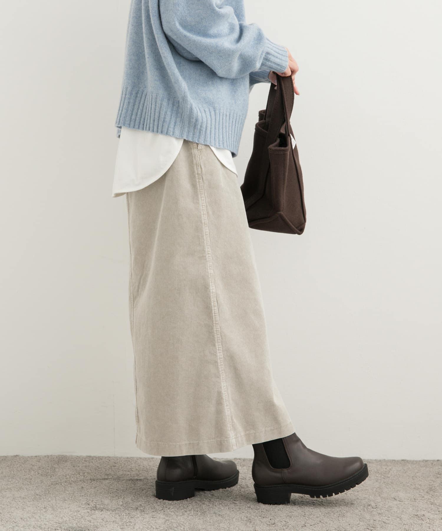 LIGHT GRAY