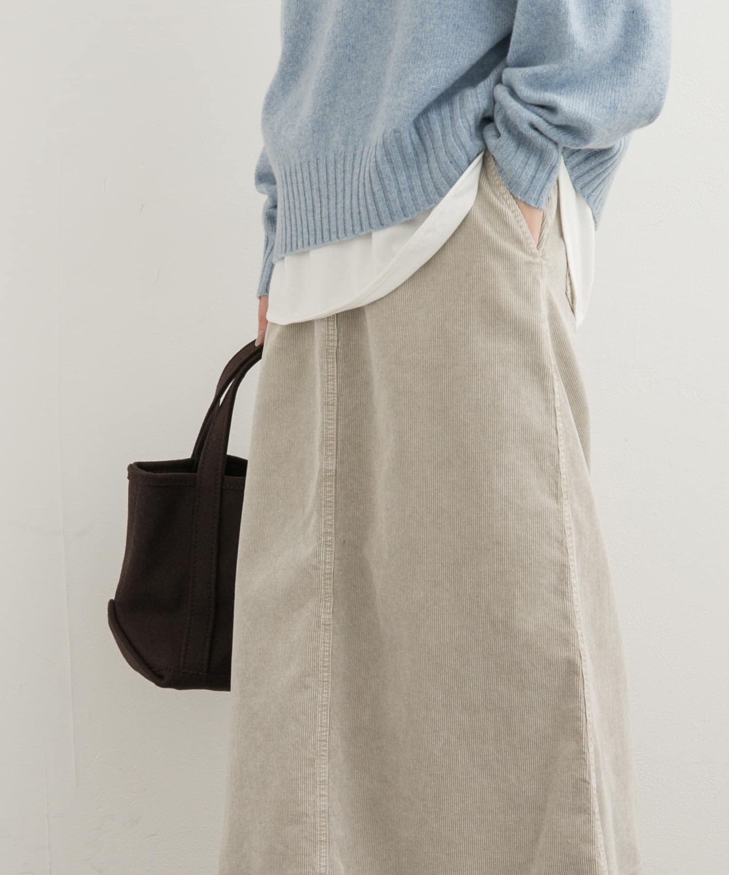 LIGHT GRAY