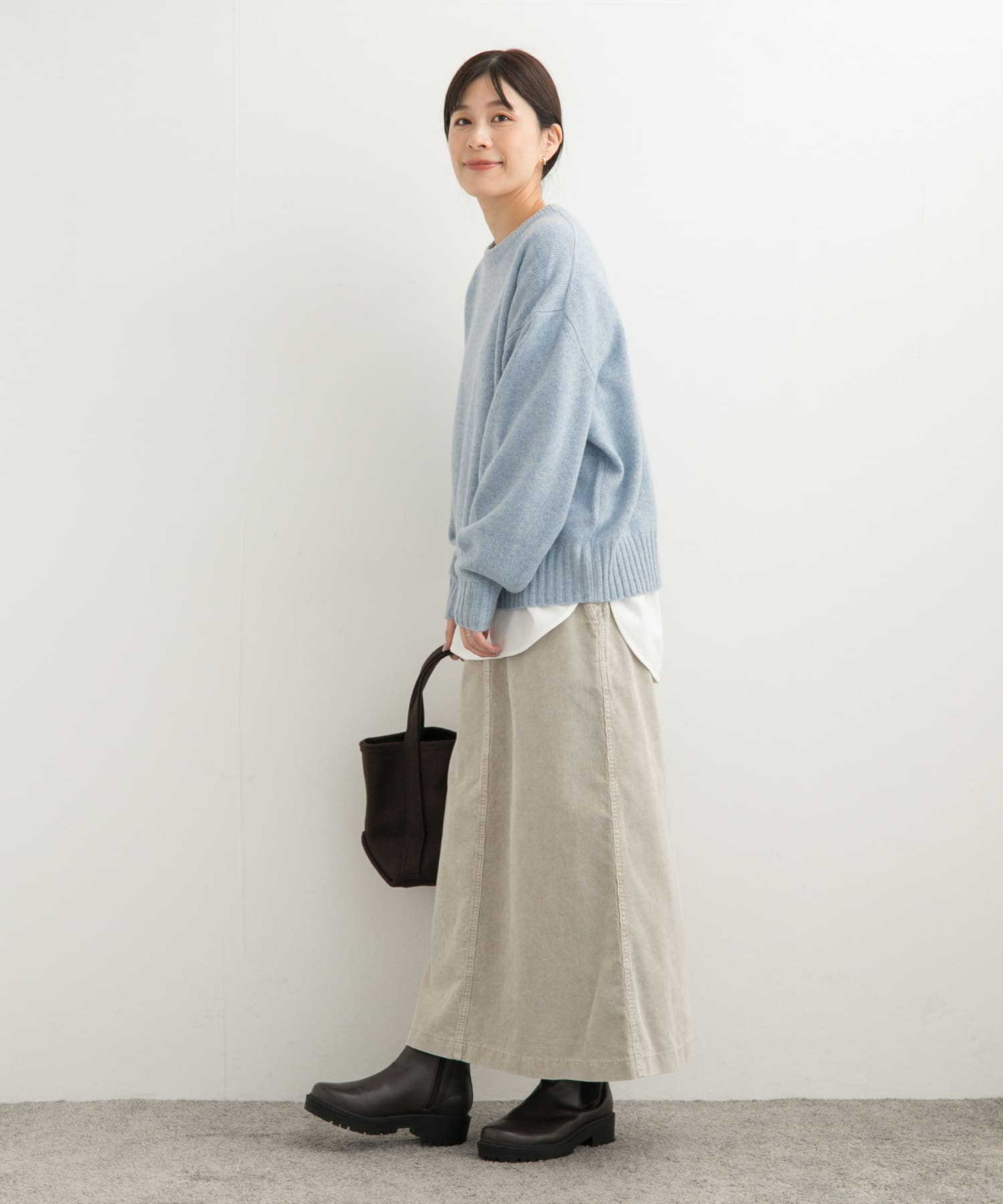 LIGHT GRAY