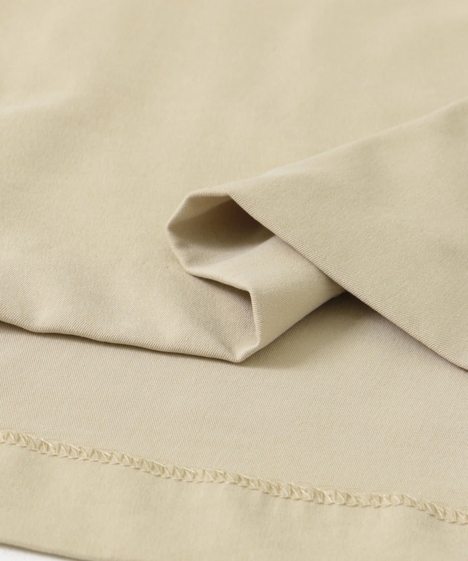 L.BEIGE