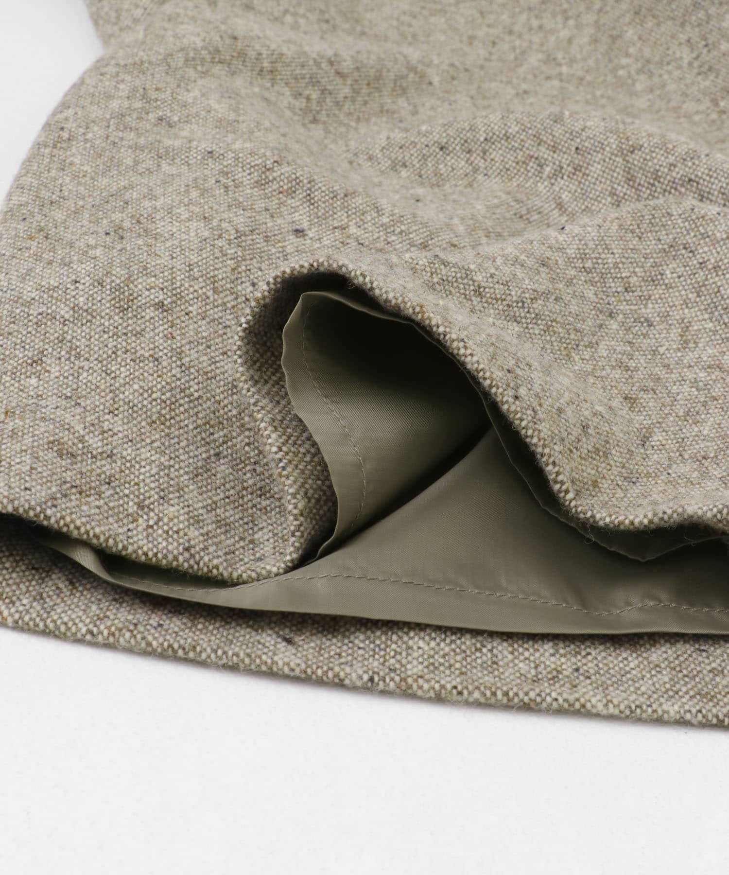 L.BEIGE