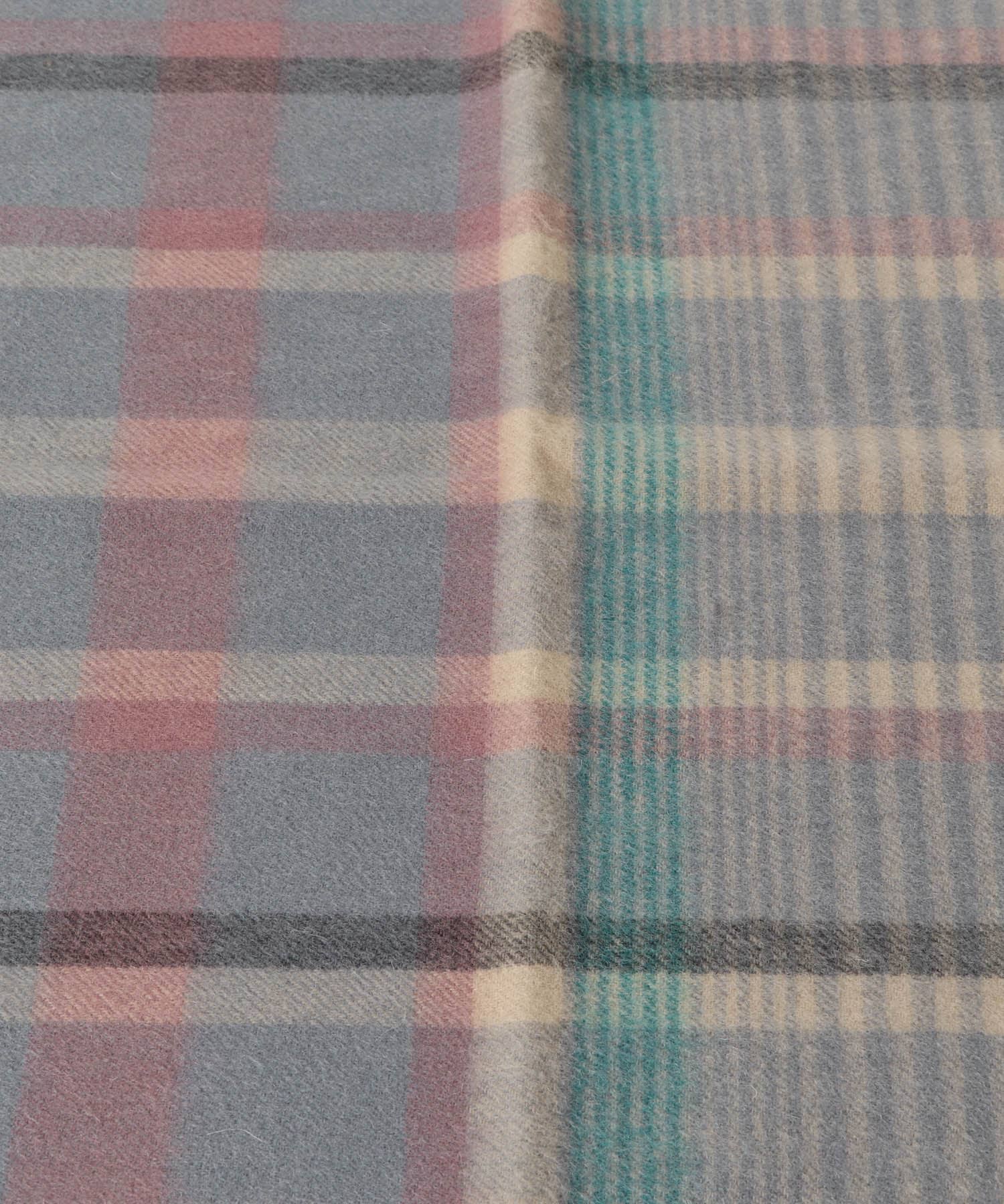 ウールチェックストール GRAY one