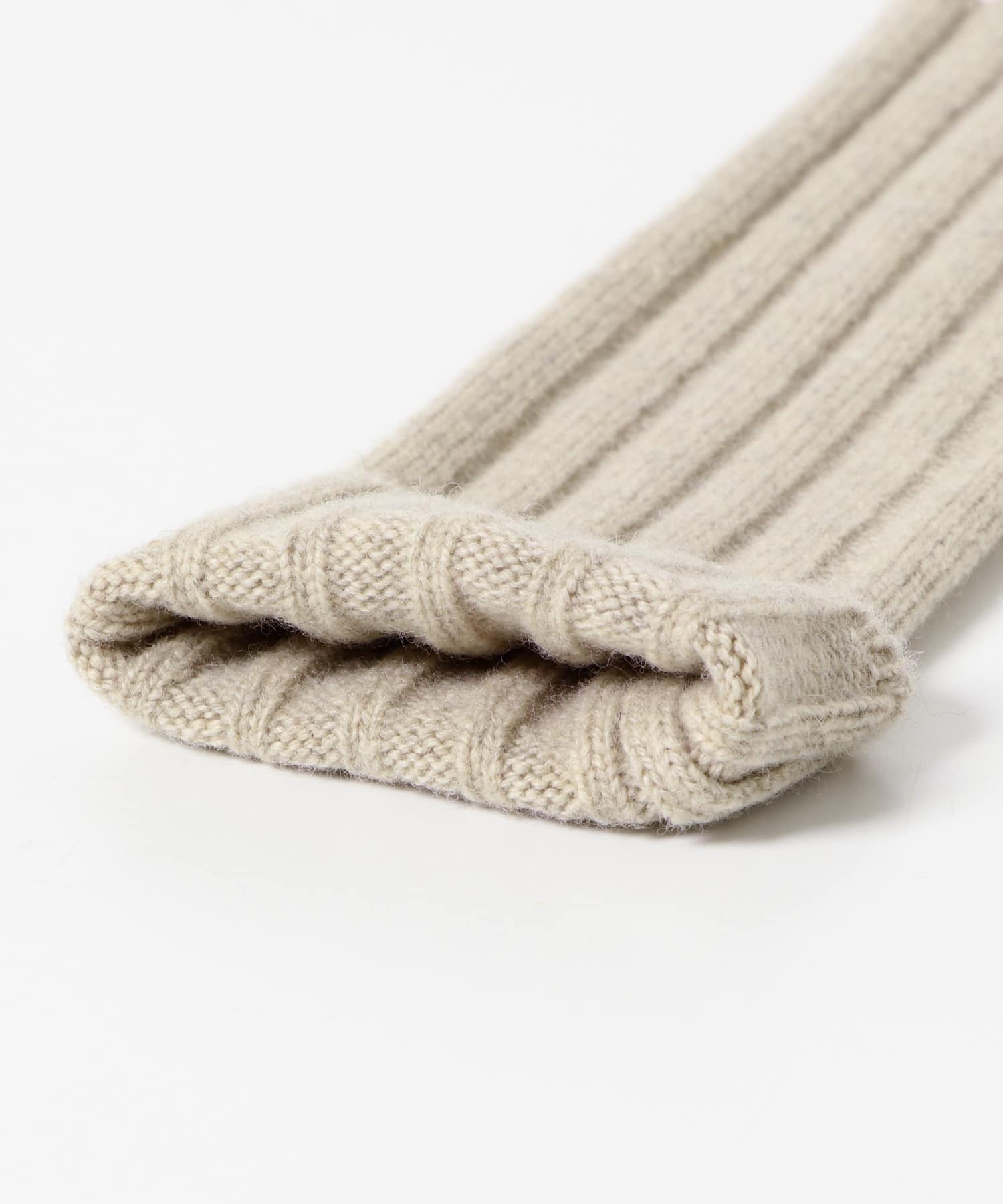 L.BEIGE