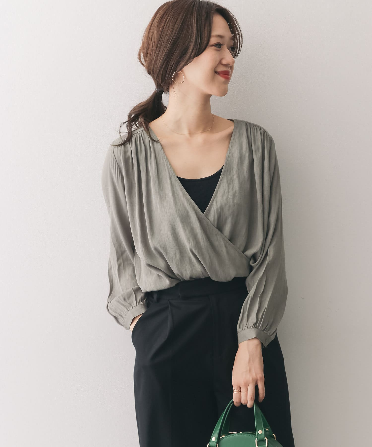 GRAY