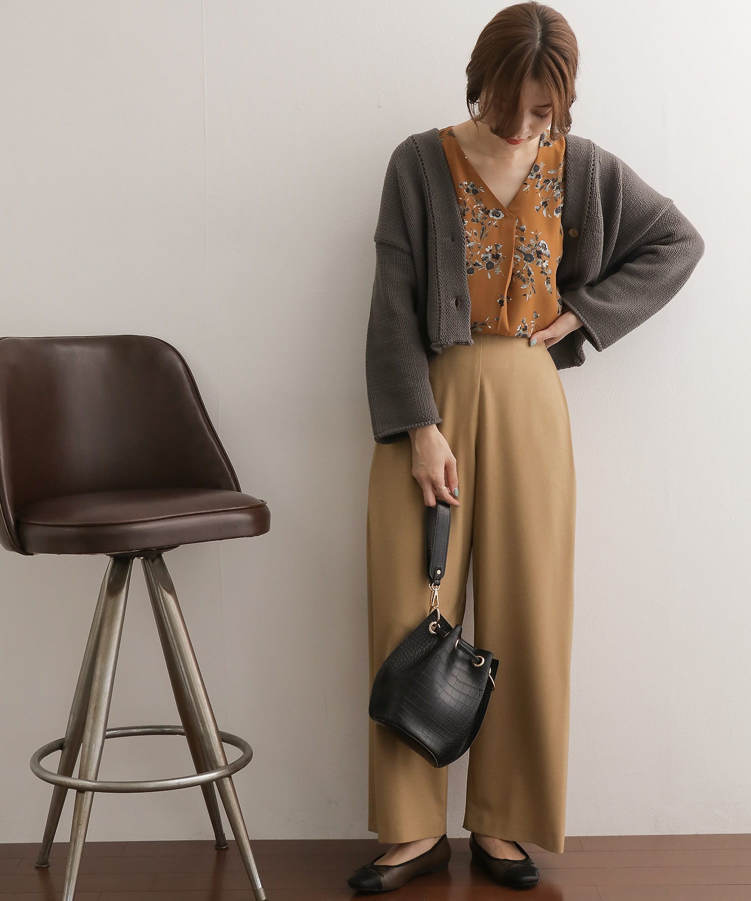 サイドシームレスパンツ∴ CAMEL 36