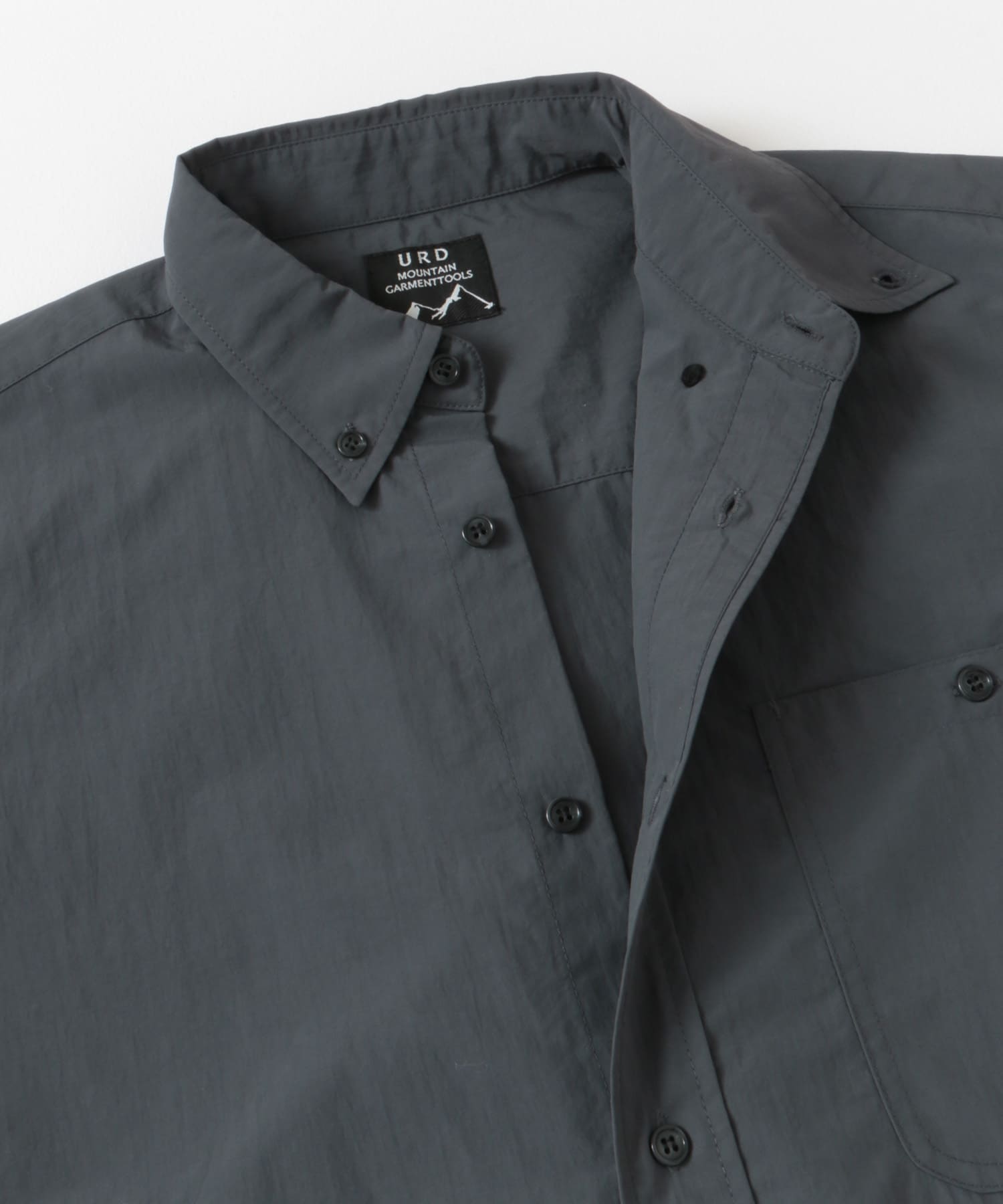 ナイロンタッサー　ボタンダウンロングスリーブシャツ CHARCOAL M