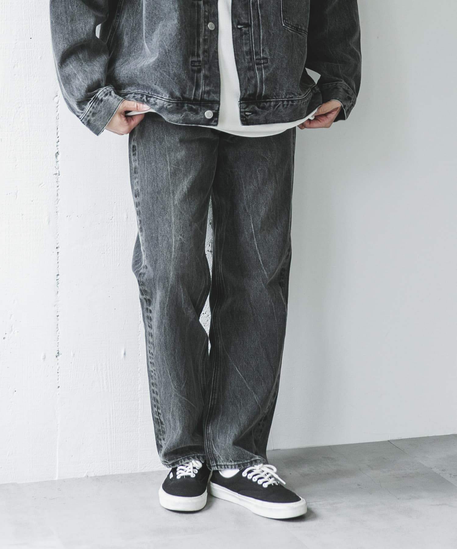 BLACK USED