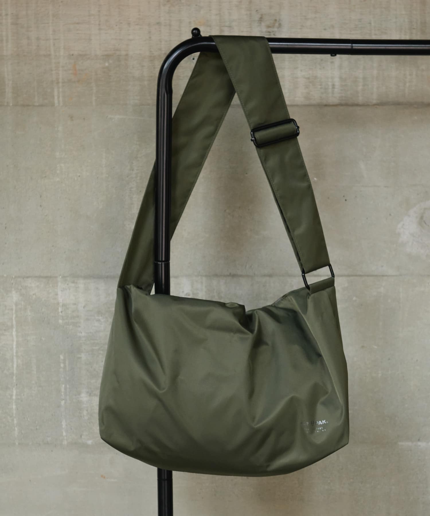 『撥水』『別注』YAKPAK×DOORS　SHOULDER BAG M OLIVE -