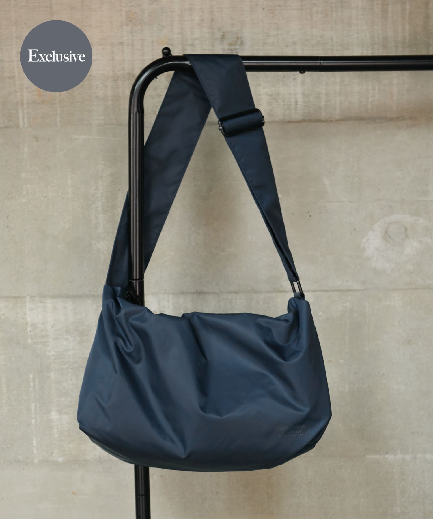 『撥水』『別注』YAKPAK×DOORS　SHOULDER BAG M NAVY -