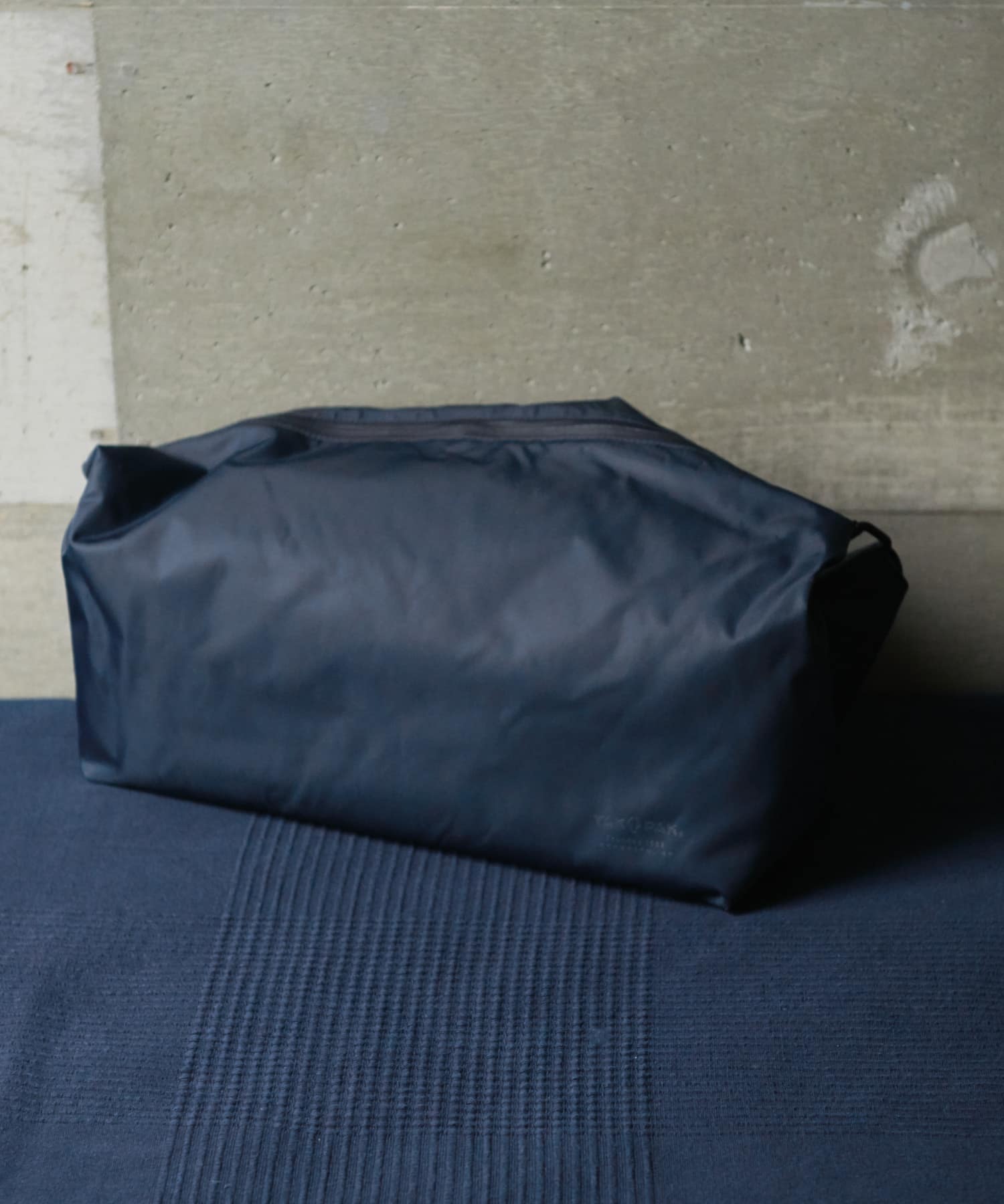 『撥水』『別注』YAKPAK×DOORS　SHOULDER BAG M NAVY -