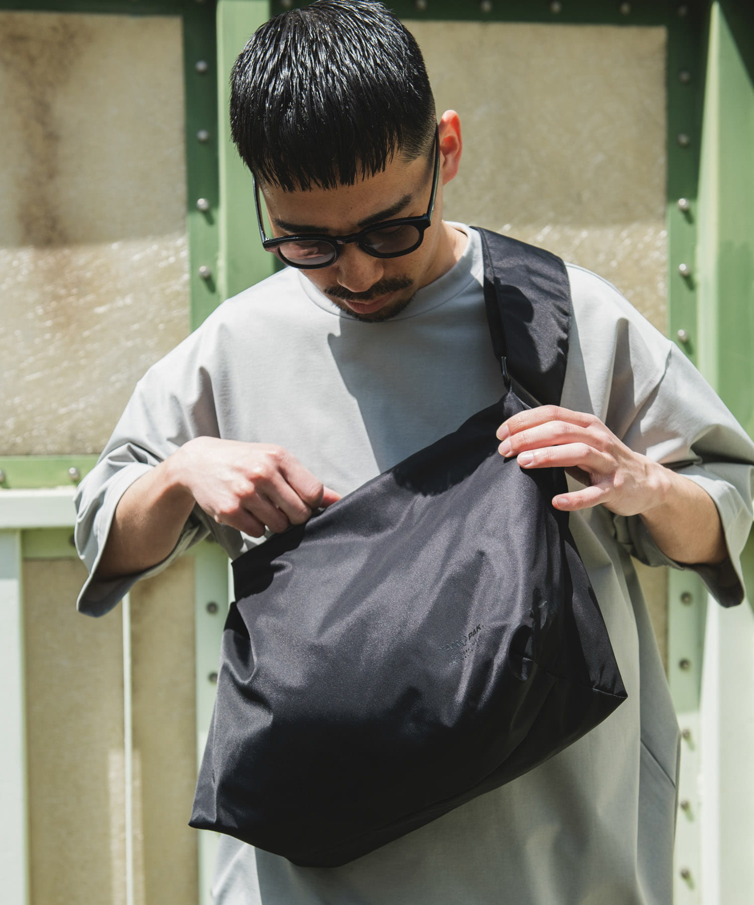 『撥水』『別注』YAKPAK×DOORS　SHOULDER BAG M BLACK -