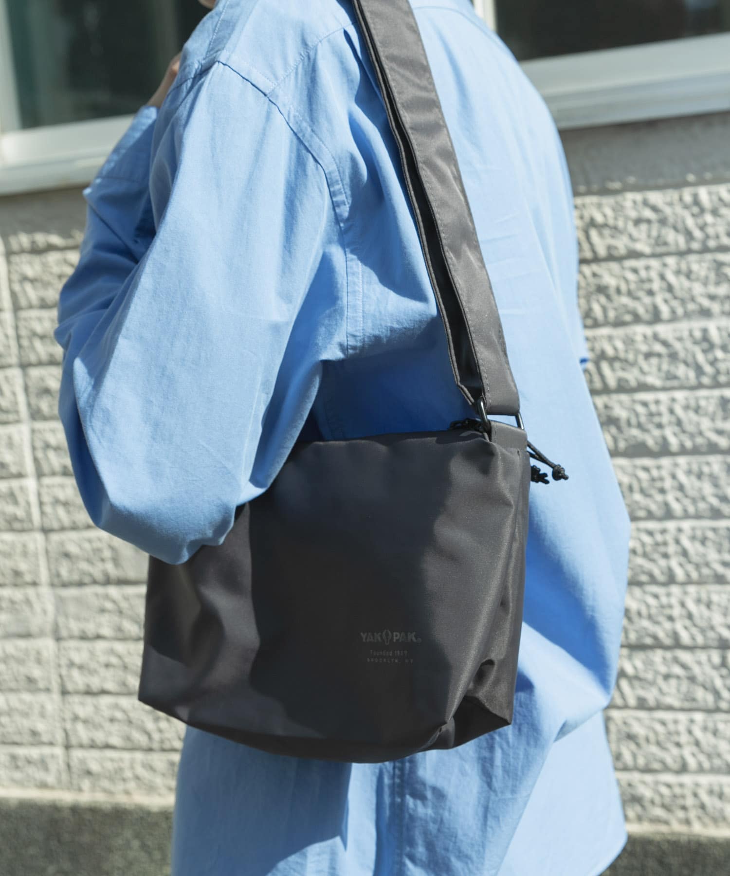 『撥水』『別注』YAKPAK×DOORS　SHOULDER BAG S CHARCOAL -