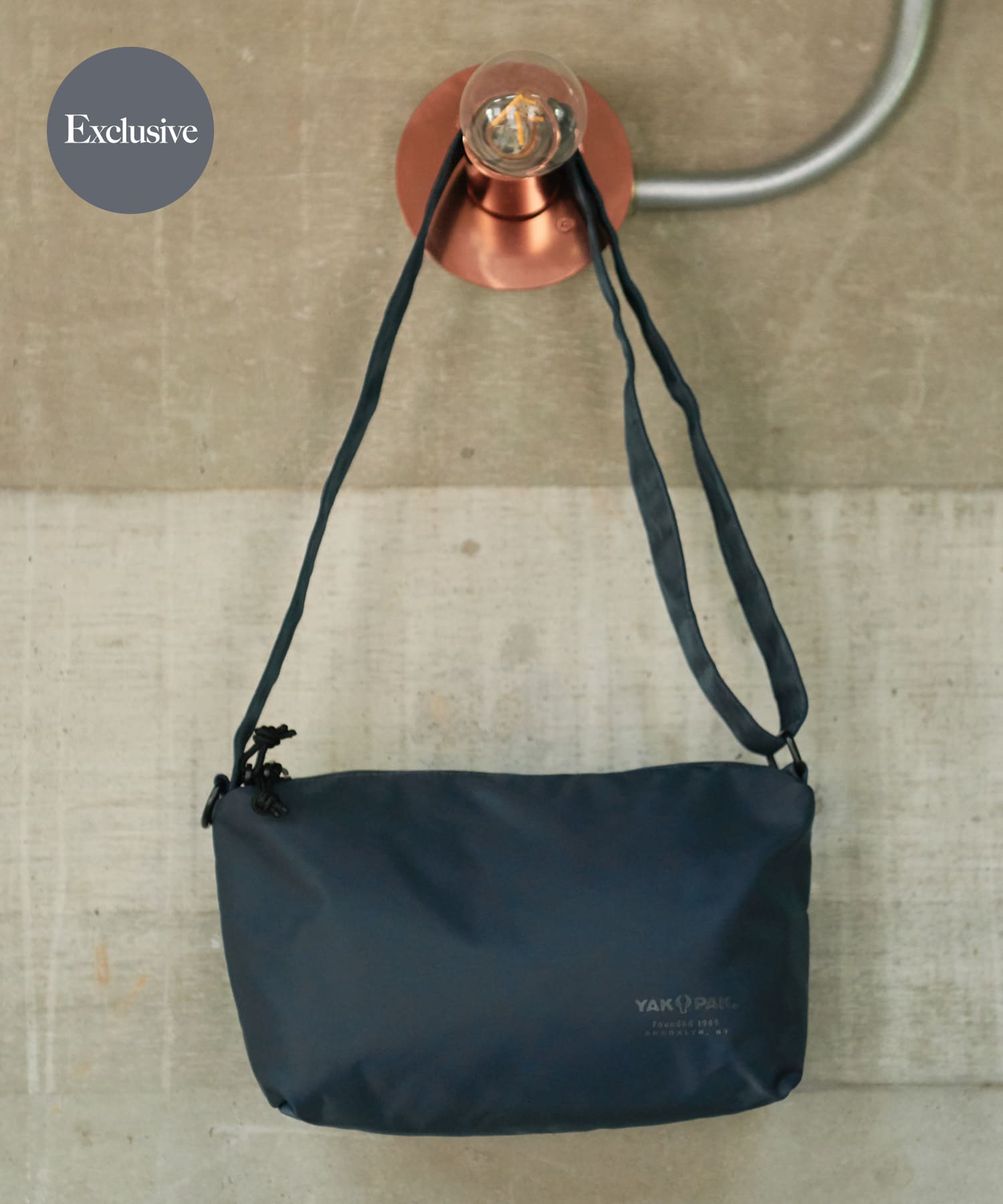 『撥水』『別注』YAKPAK×DOORS　SHOULDER BAG S NAVY -