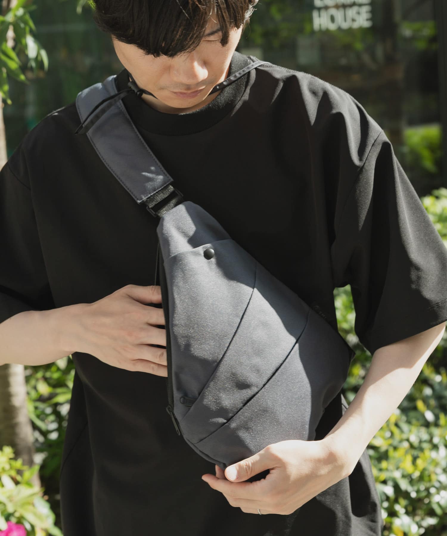 『別注』SML×DOORS　ボディバッグ CHARCOAL -