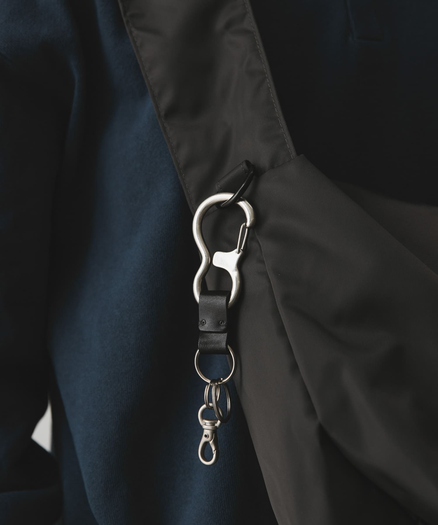 コンビレザーカラビナキーリング