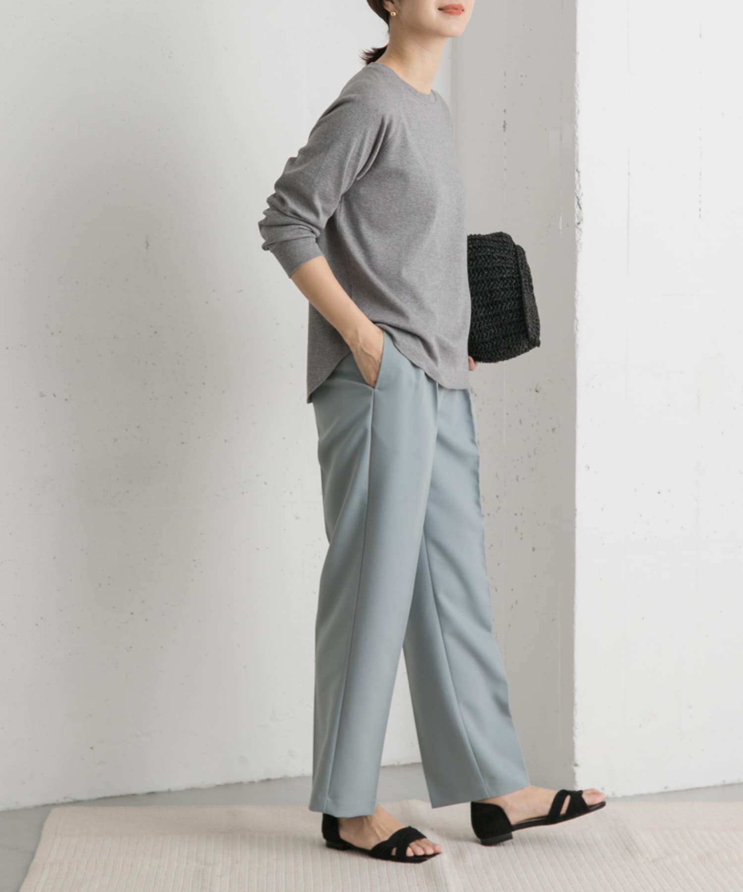 TOP GRAY