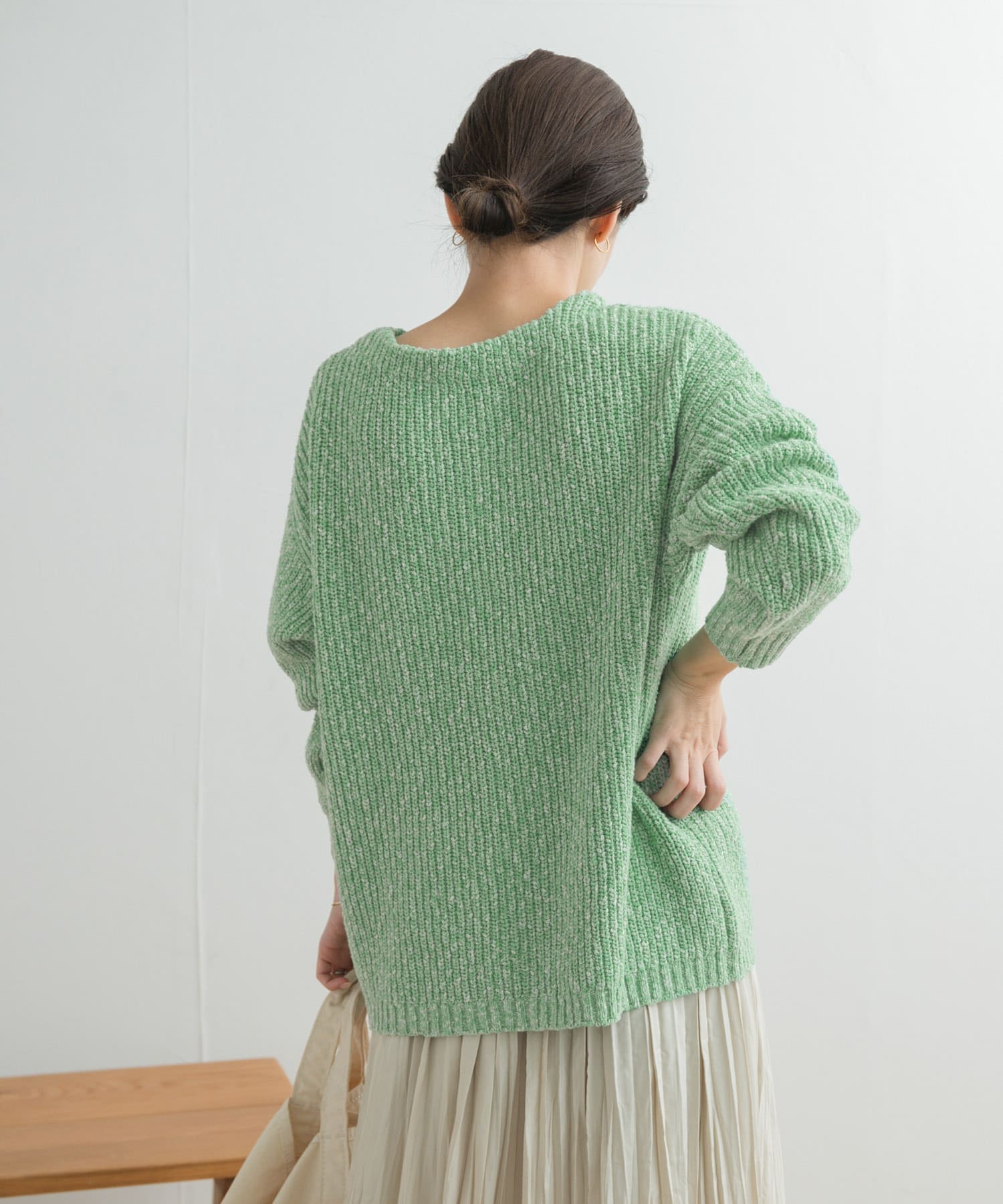 GREEN