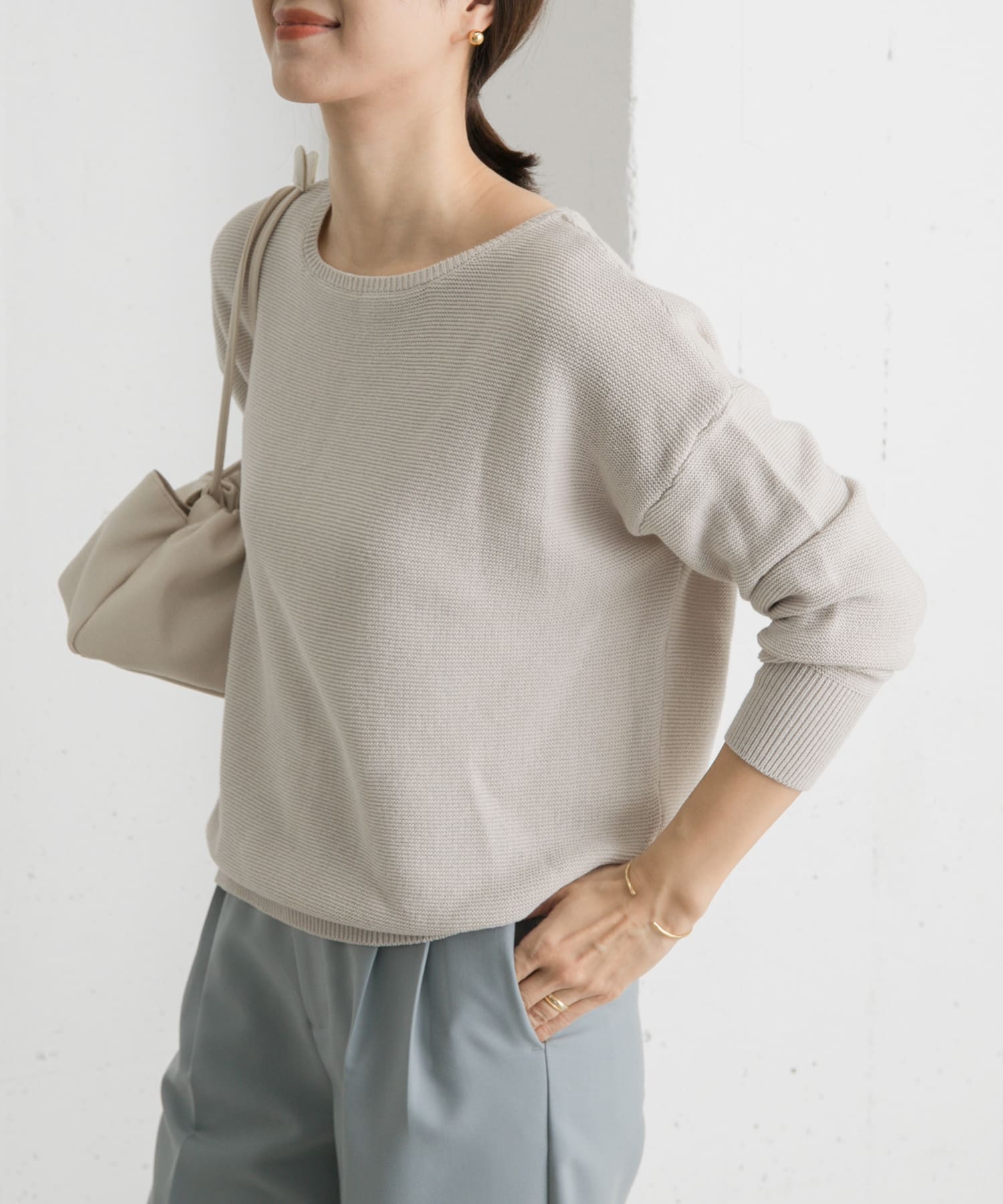 LIGHT GRAY