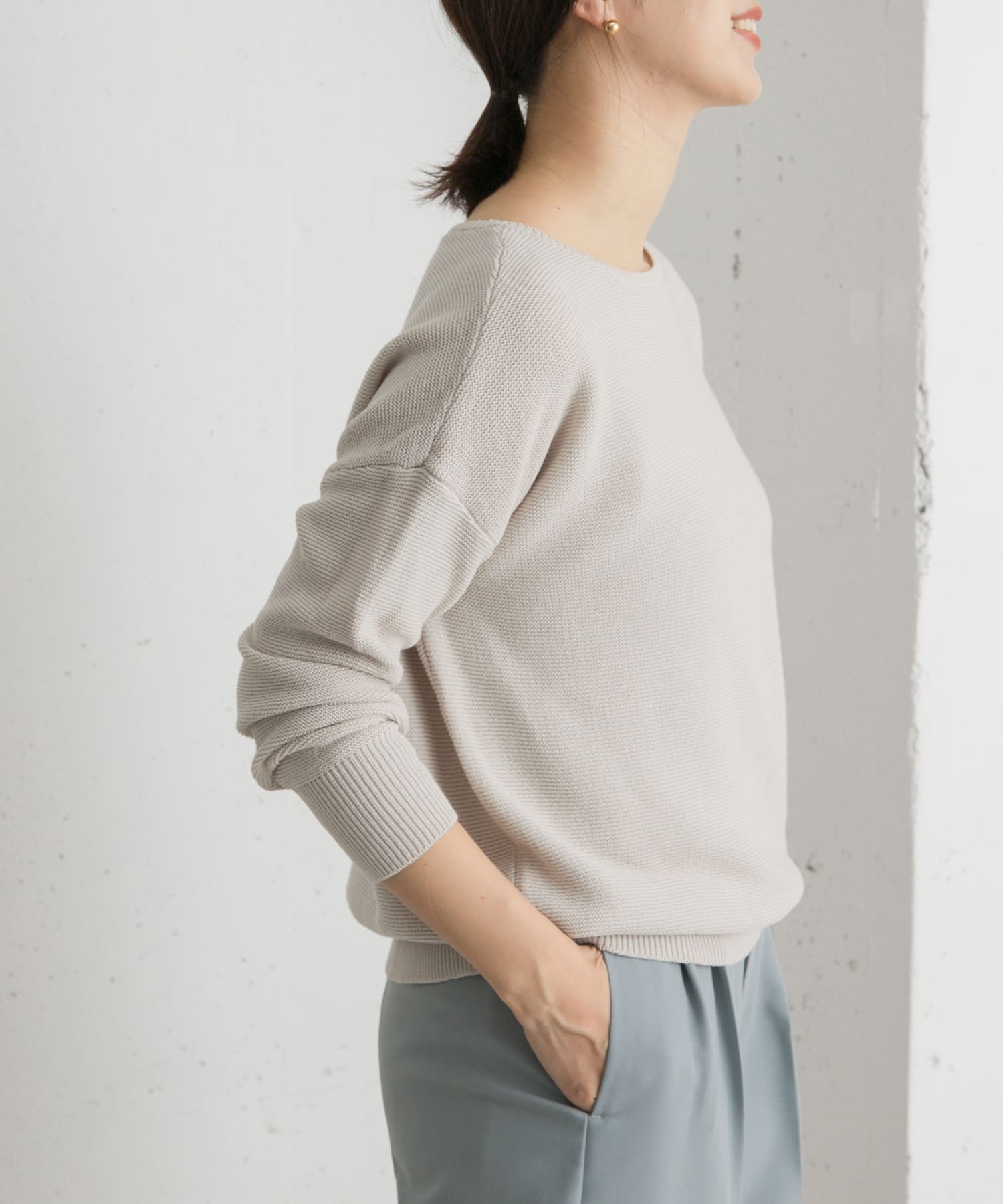 LIGHT GRAY