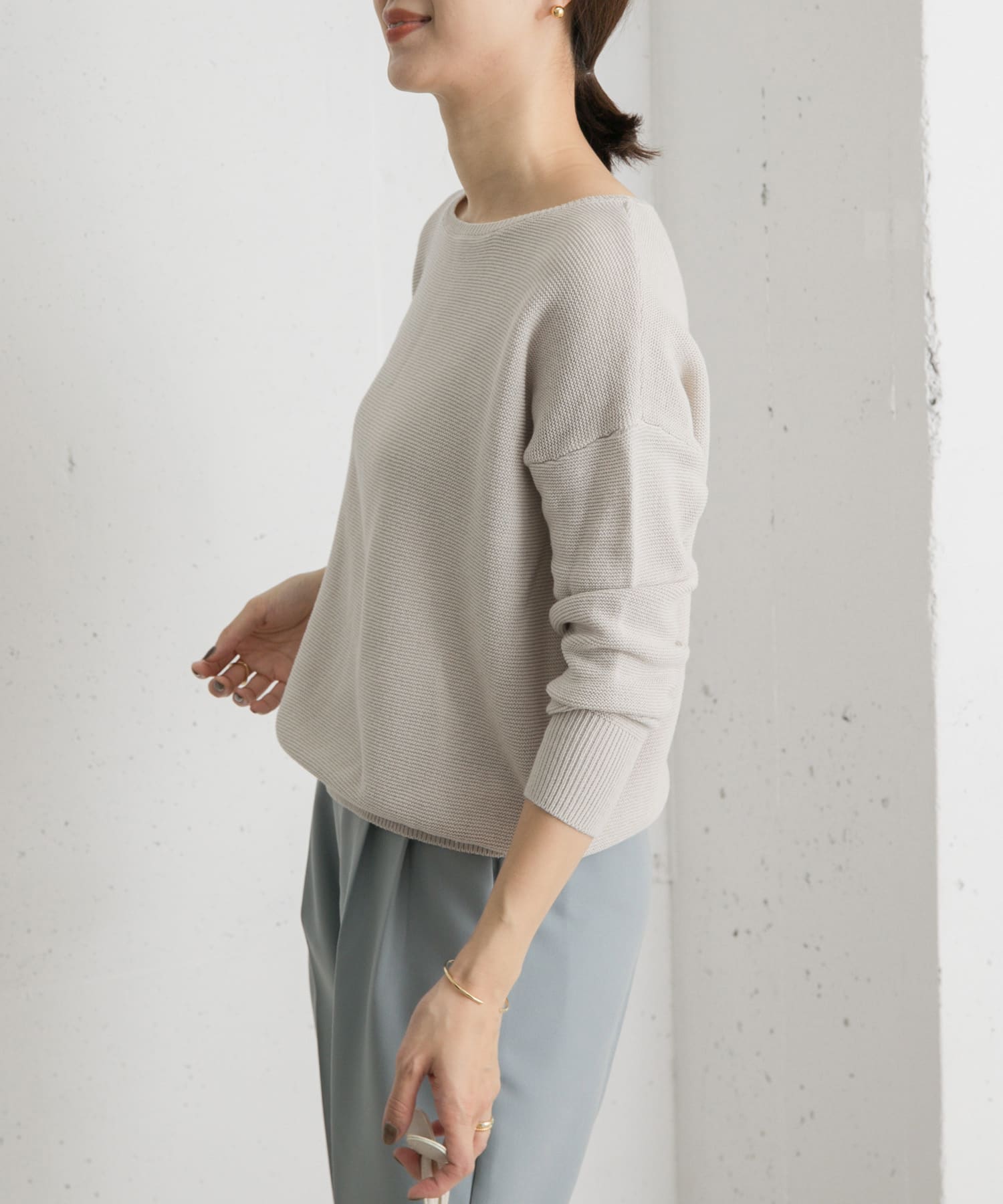 LIGHT GRAY