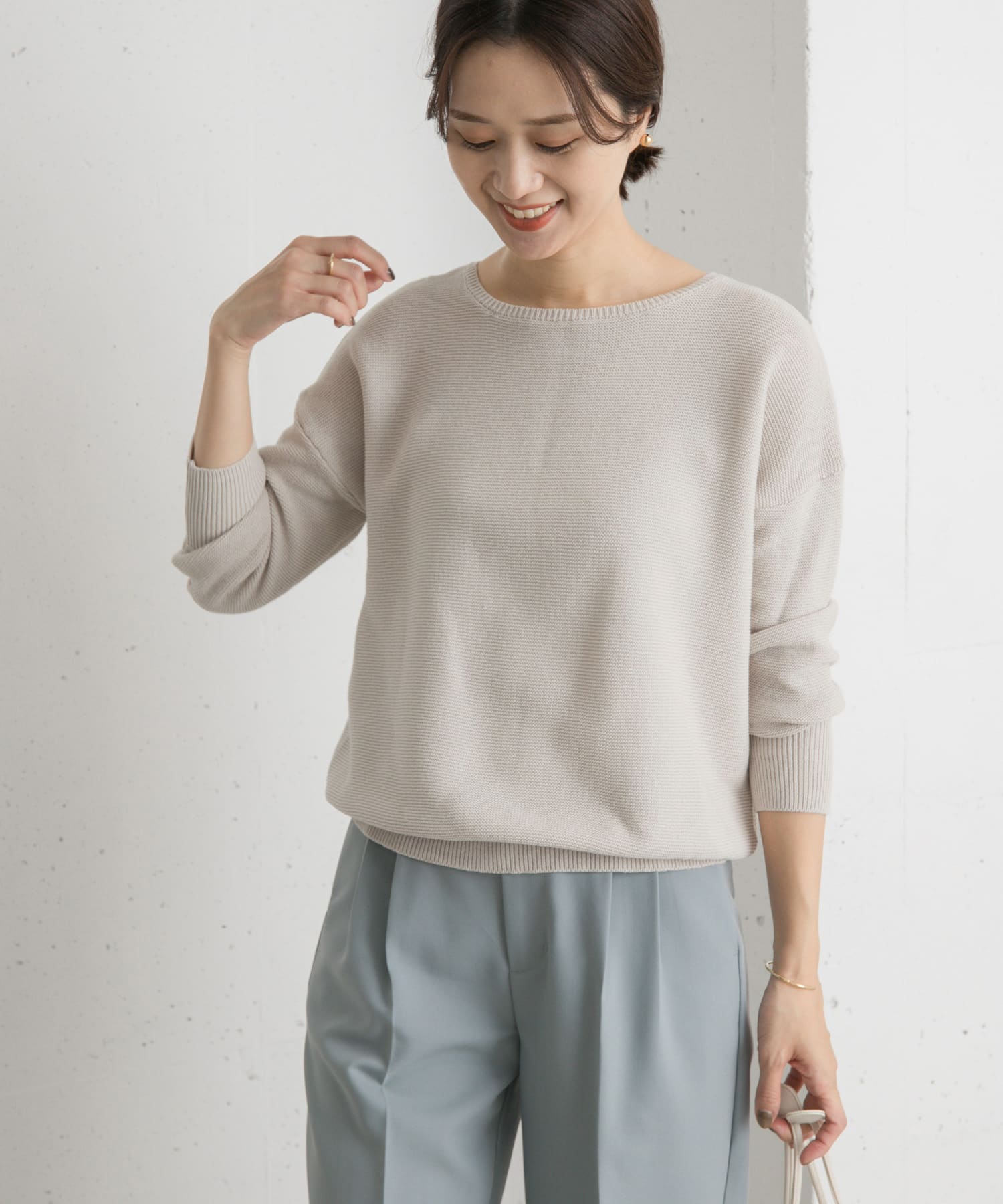 LIGHT GRAY